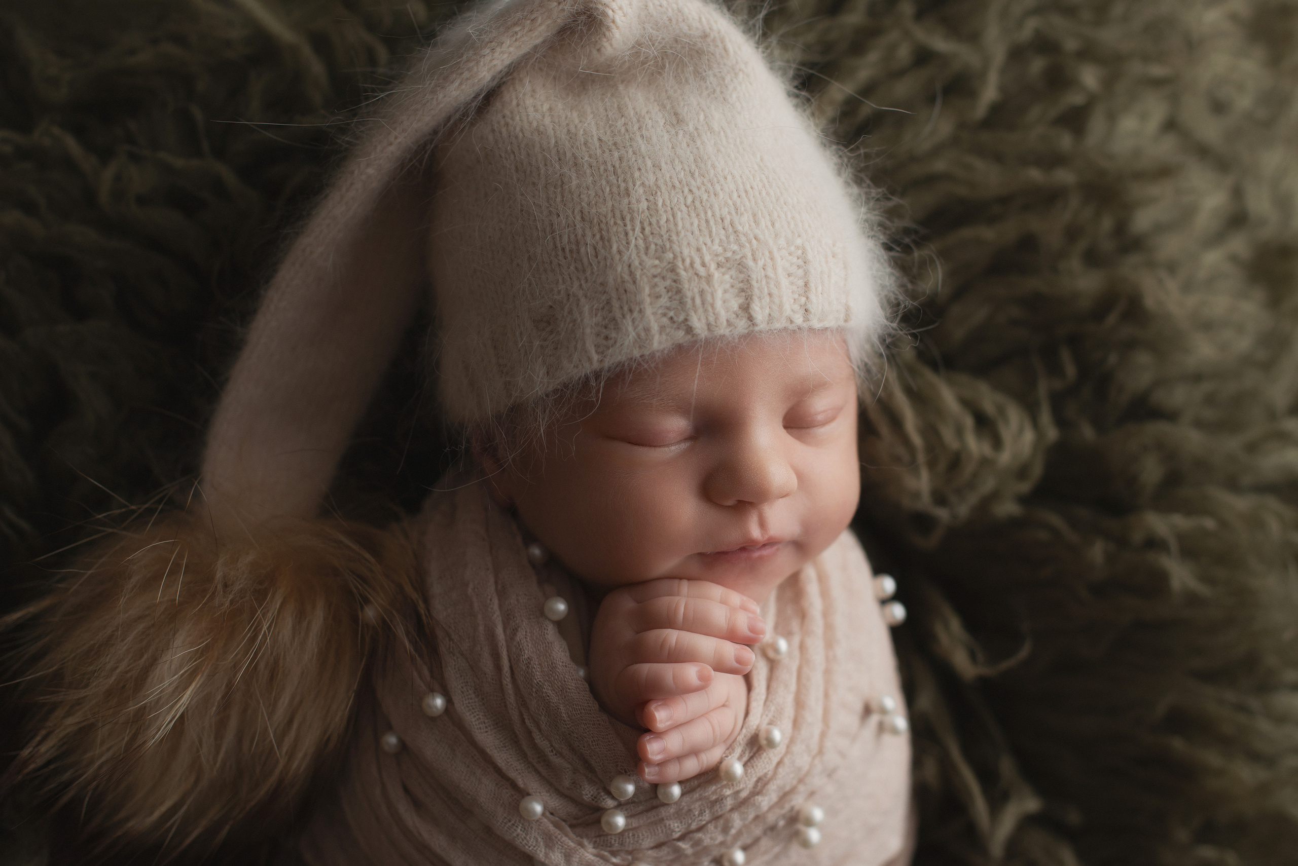 Фотосъемка новорожденного. Фотограф беременности, новорожденных и детей до года в Челябинске Волк