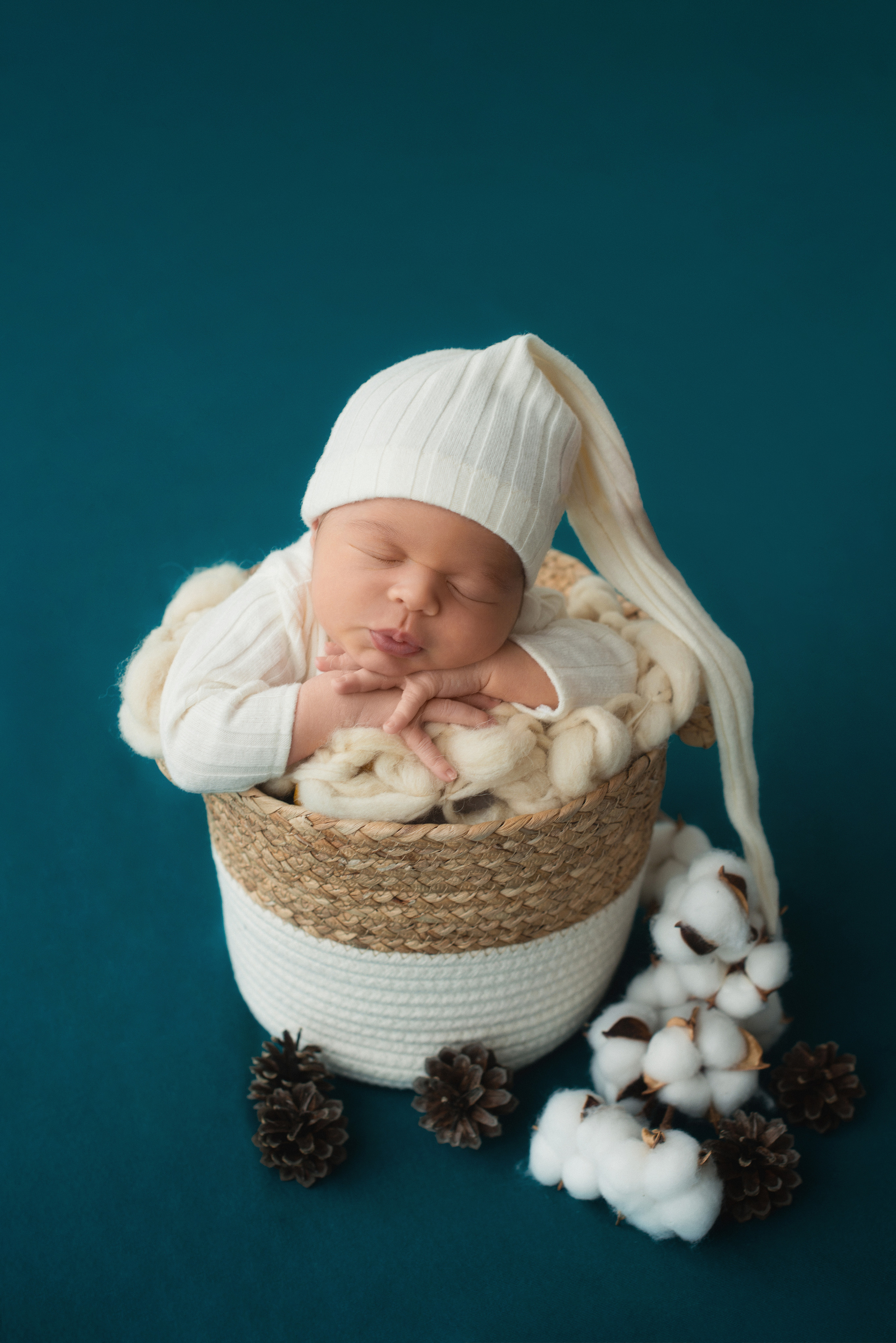 Фотосъемка новорожденного. Фотограф беременности, новорожденных и детей до года в Челябинске Волк