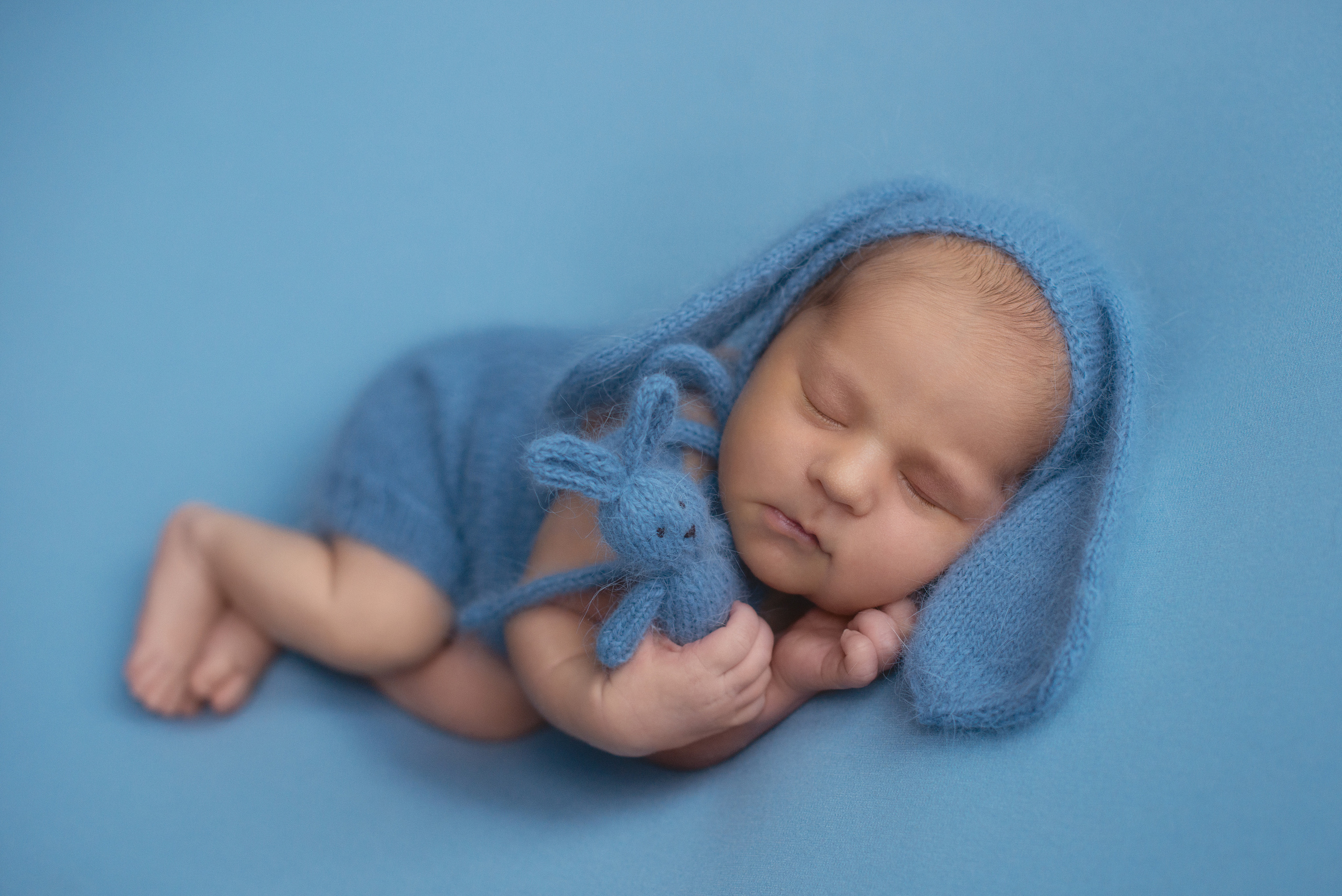 Фотосъемка новорожденного. Фотограф беременности, новорожденных и детей до года в Челябинске Волк