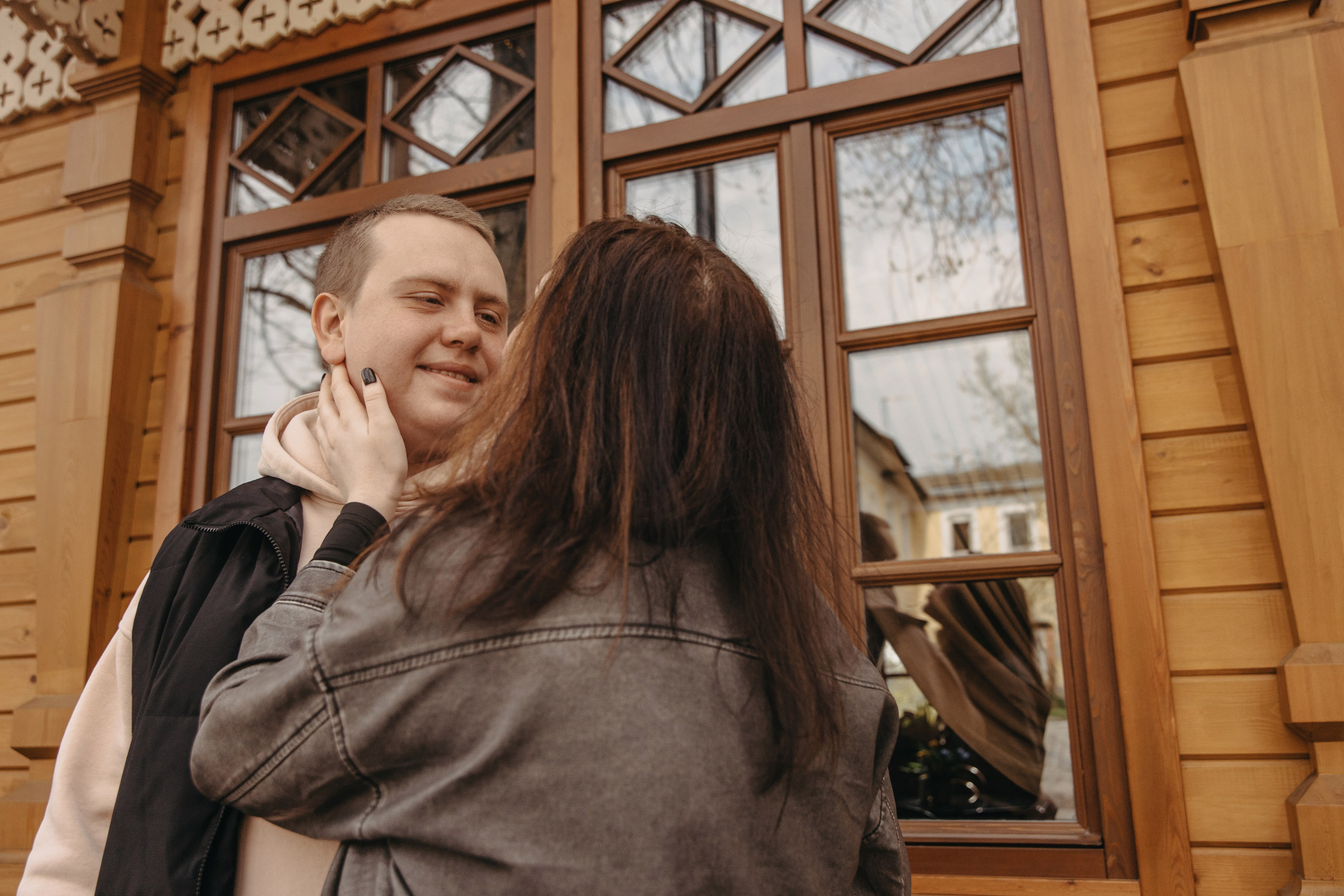 История любви в Рыбинске – свадебная фотосессия на старинной улице