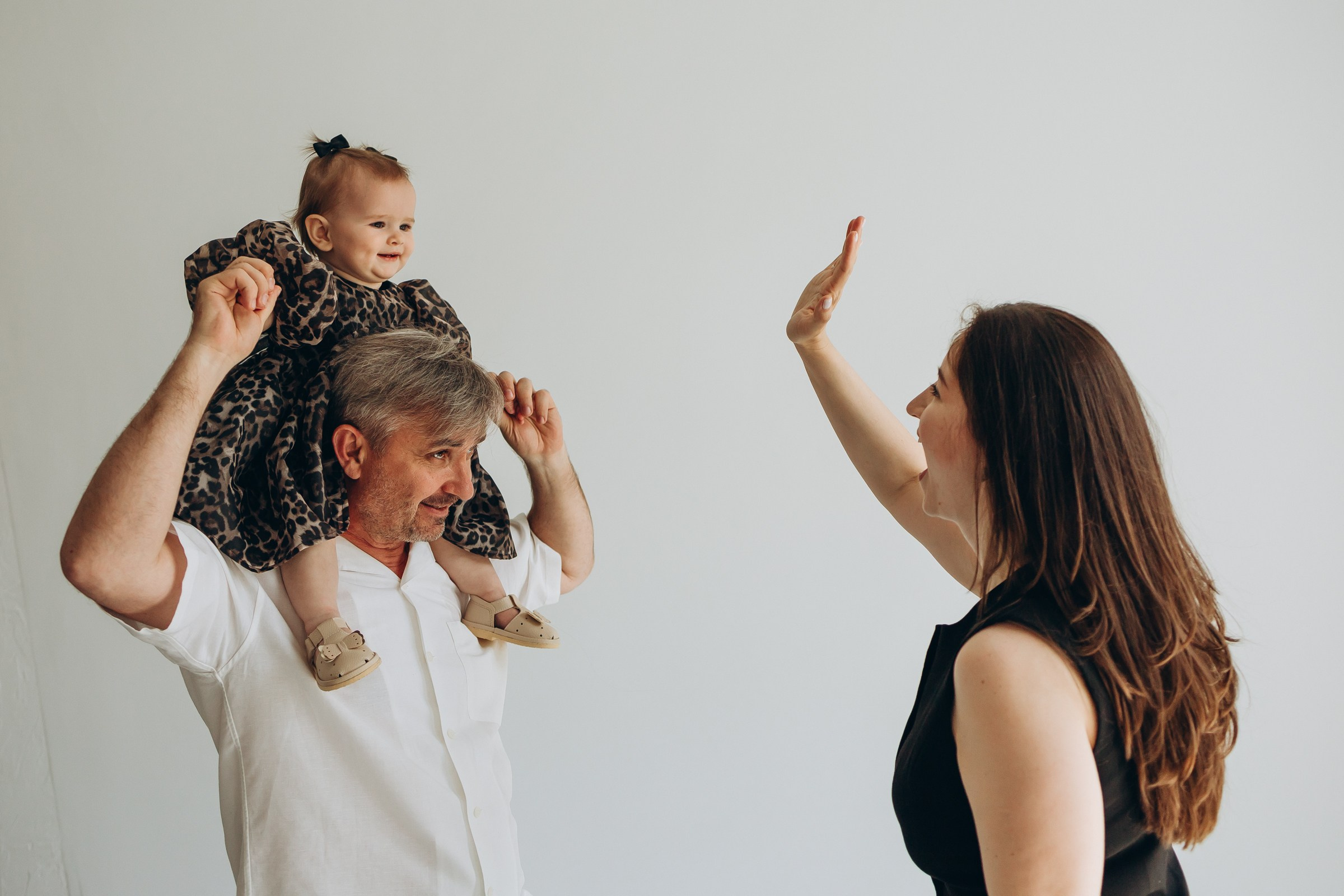 Семейная фотосессия к первому годику. Семейный фотограф в Волгодонске Краченцева Анна