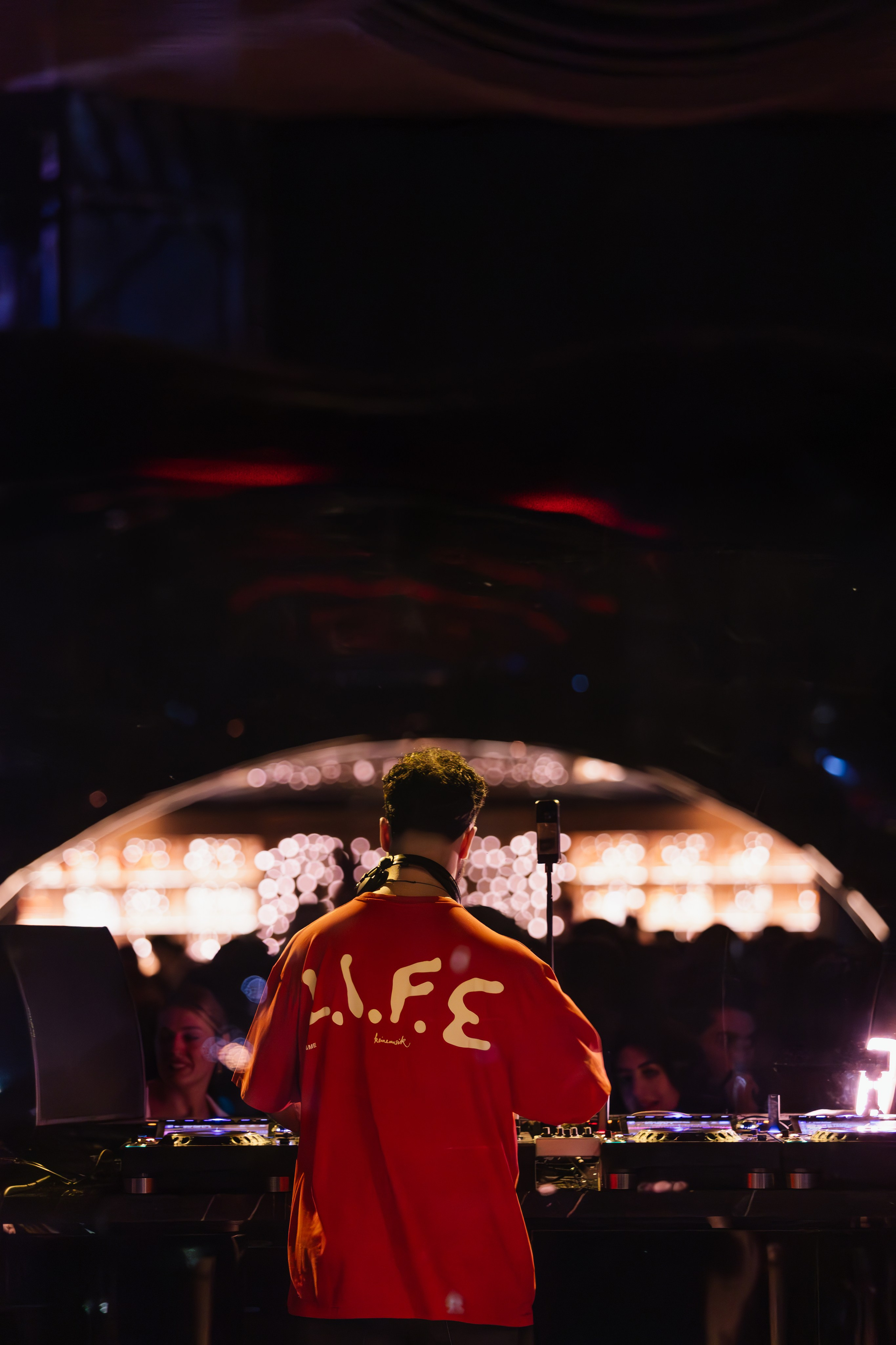 Twilight Party at Sphere Dubai — Nightlife Photography. Evgen Yatsenko — Photographer in Dubai