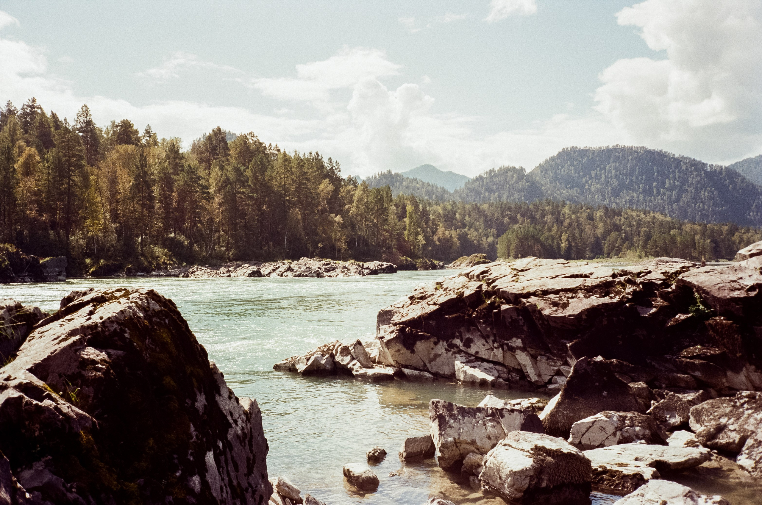 Голубая Катунь и осенний Патмос. Фотограф-документалист Мария Осокина