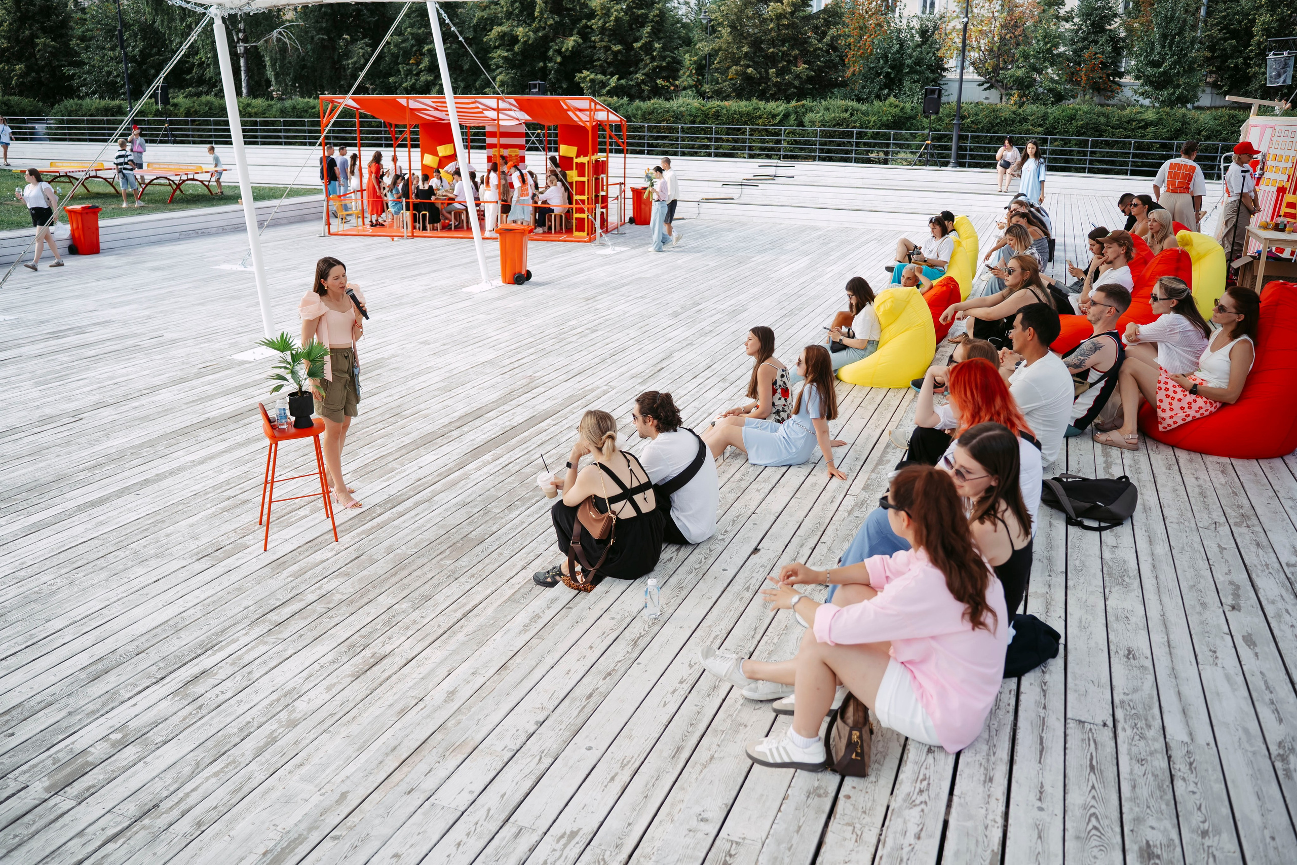 Маркет Маркета. Казань / 2025. Саша Копылов, фотограф в Казани