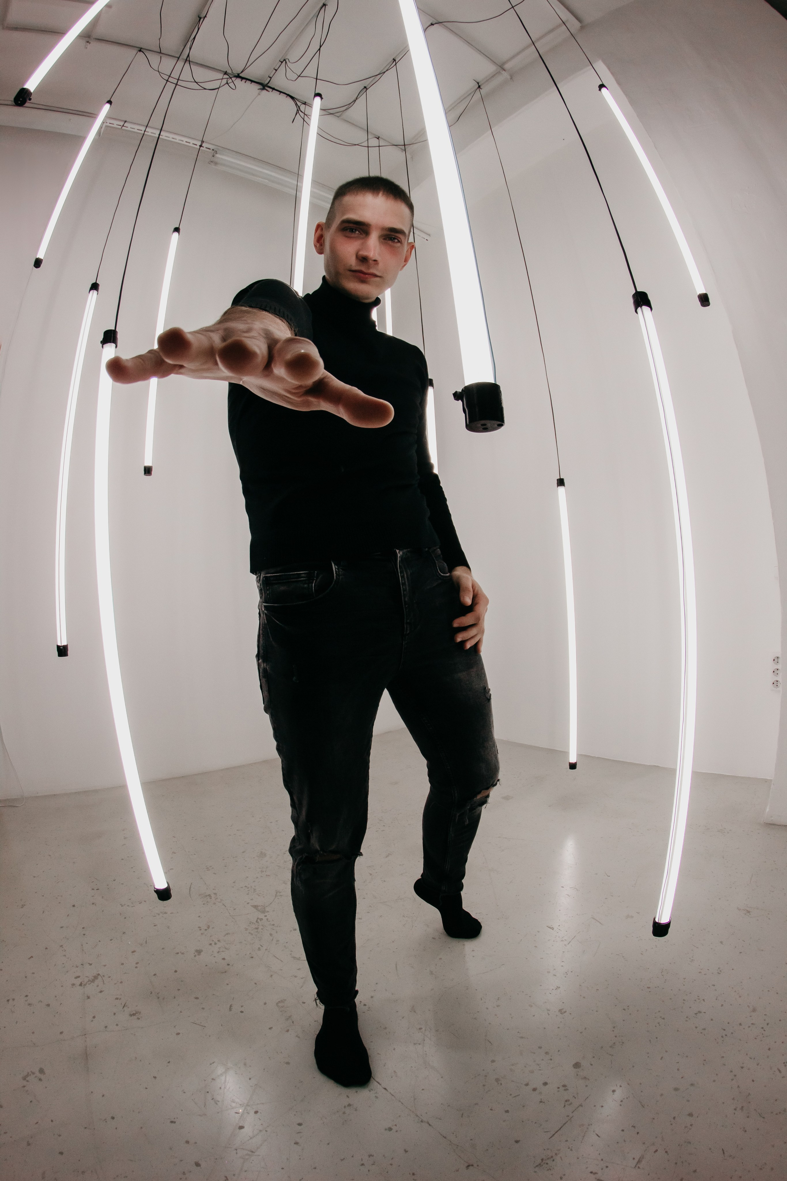 Евгений. Фото в неоне. Фотограф Регина Крикунова г. Красноярск