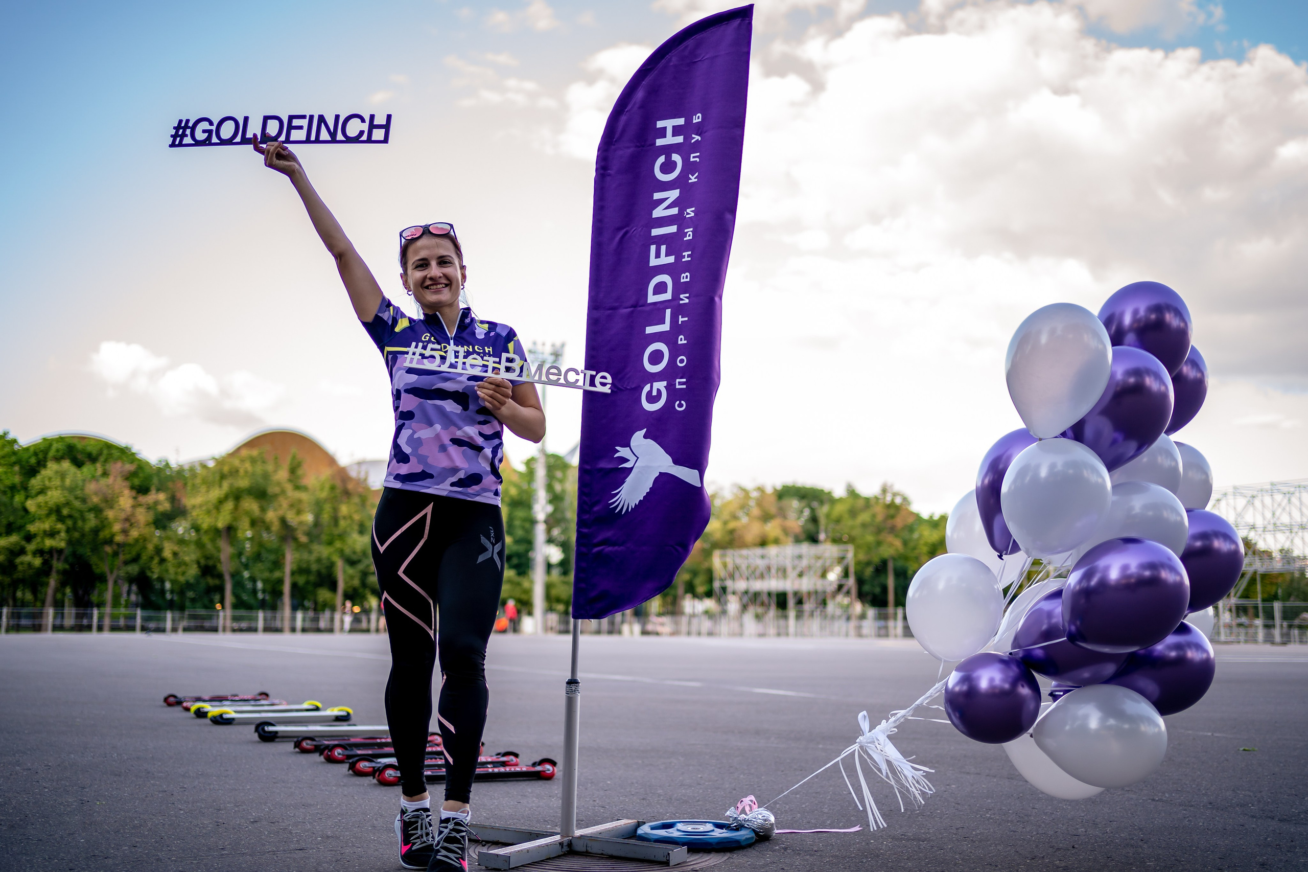 День Рождения GOLDFINCH. Семейный фотограф Варвара Сорока в городе Москве