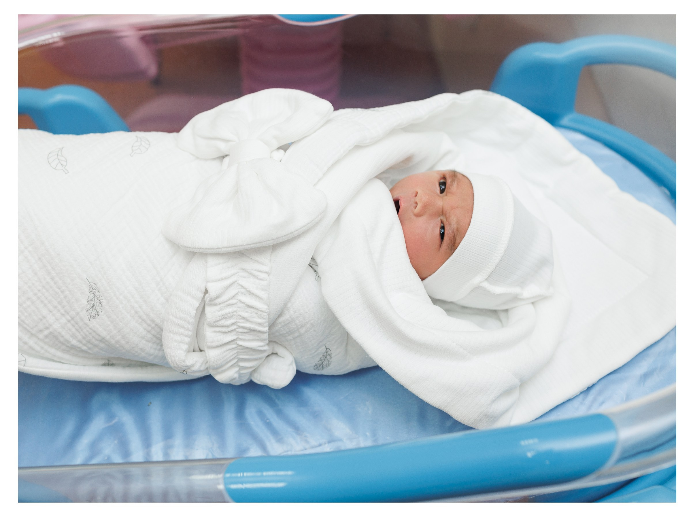 Выписка из роддома. Фотограф Беременности и Новорождённых в Кемерово