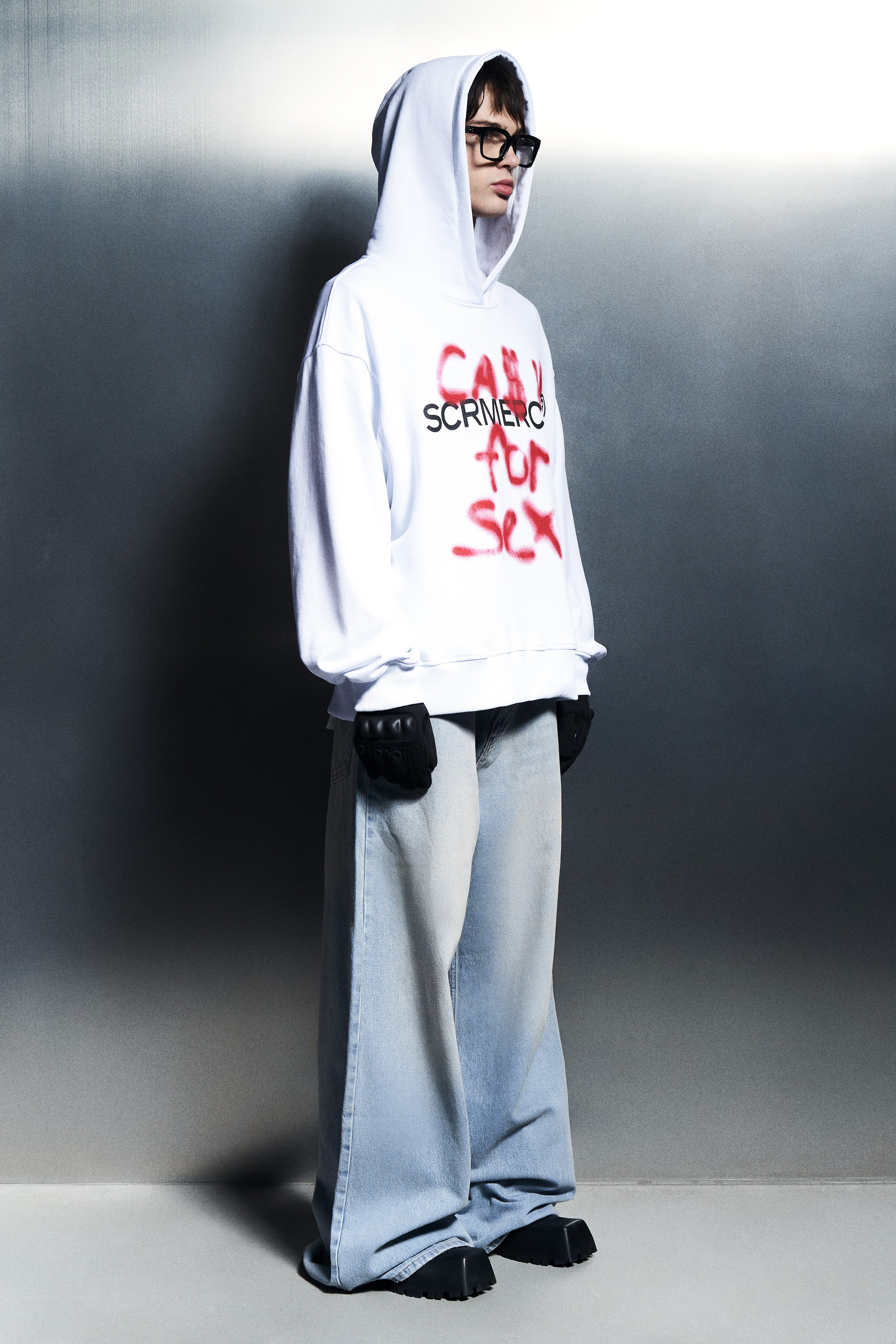 SCRMERCH — CLOSED DROP. DINIS MUSTAFIN | PHOTOGRAPHY