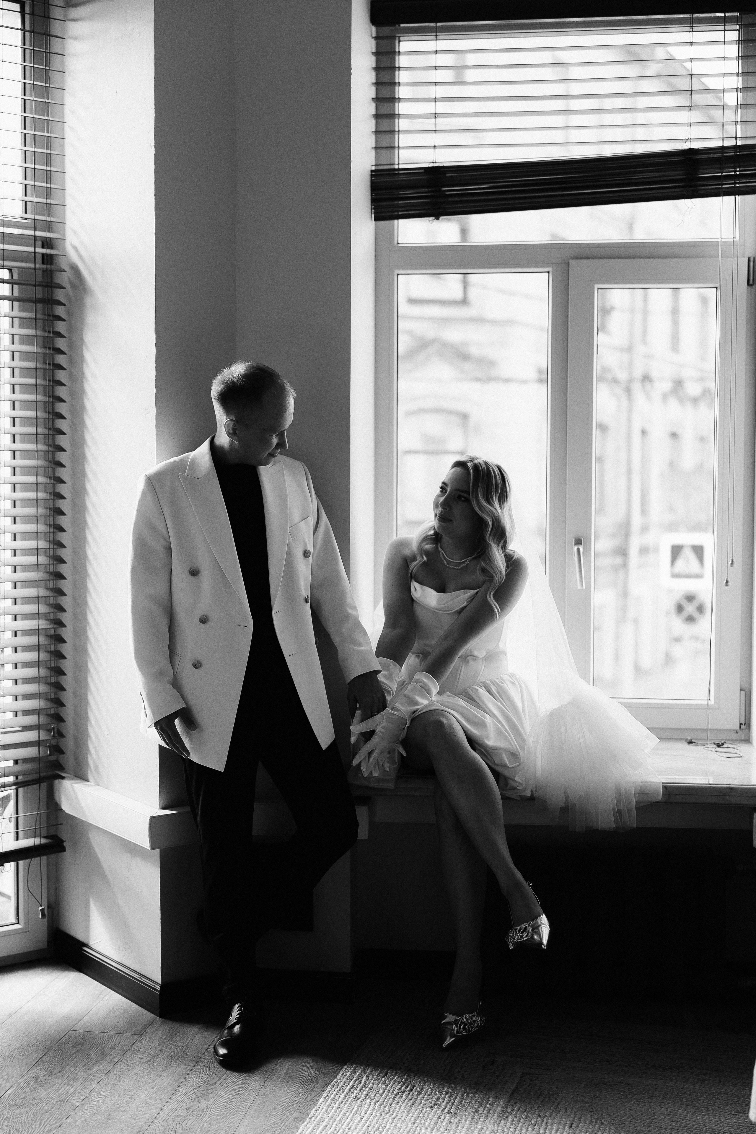 Когда я впервые увидел тебя, этот смех, ты мне напомнила по-моему сразу всех. Свадебный фотограф в Санкт-Петербурге Баженова Алина