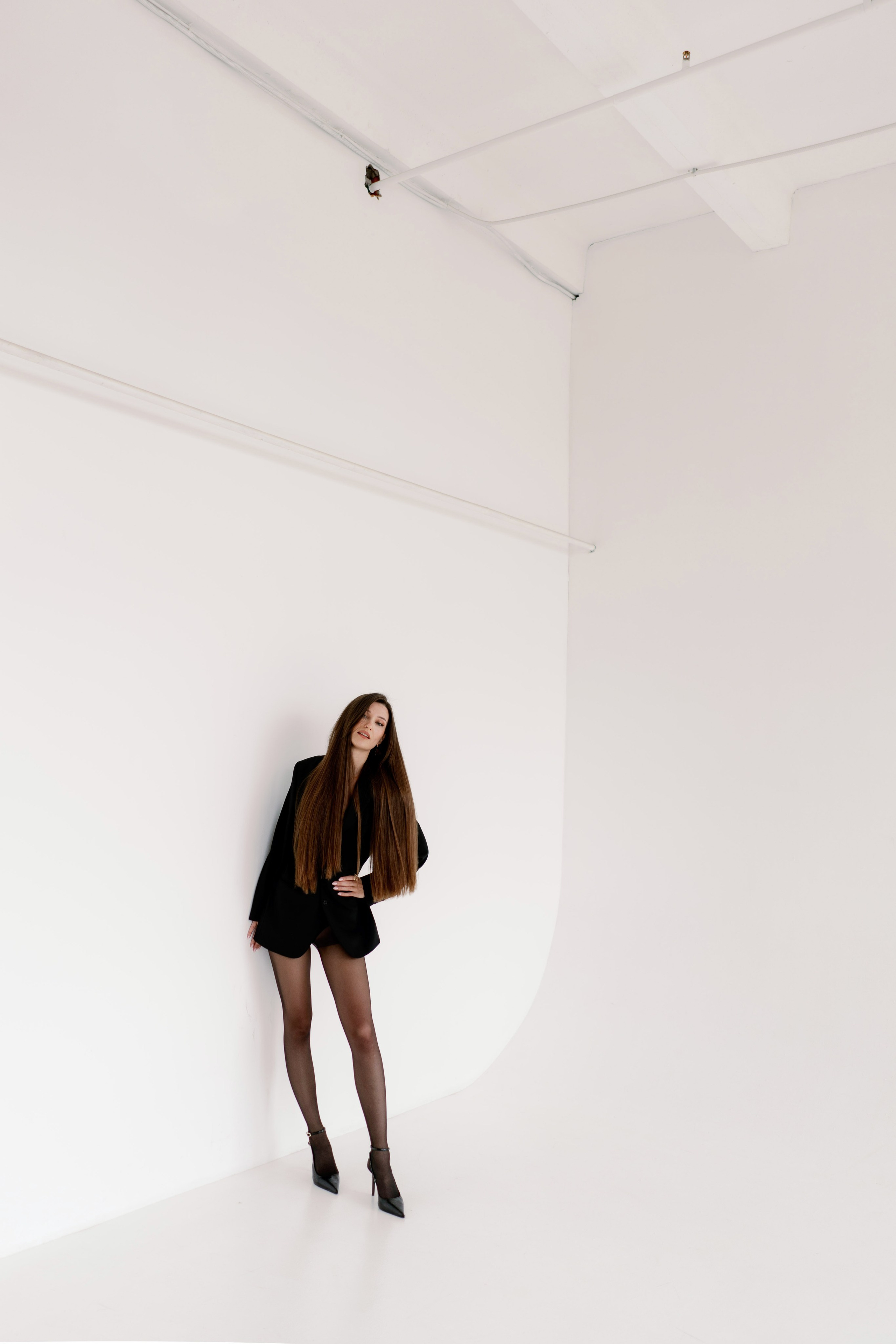 Женские портреты в студии. Портреты студия Москва. Модельные тесты. Lovestory студия в Москве. Женсий фотограф