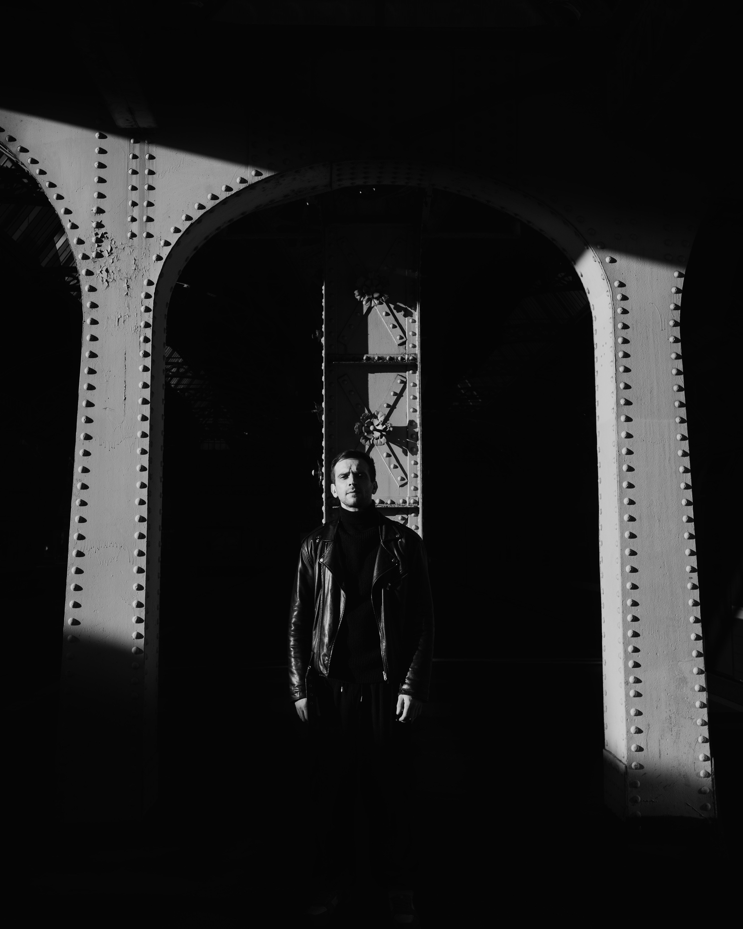 Николай Омельяненко. Непарадное в парадных