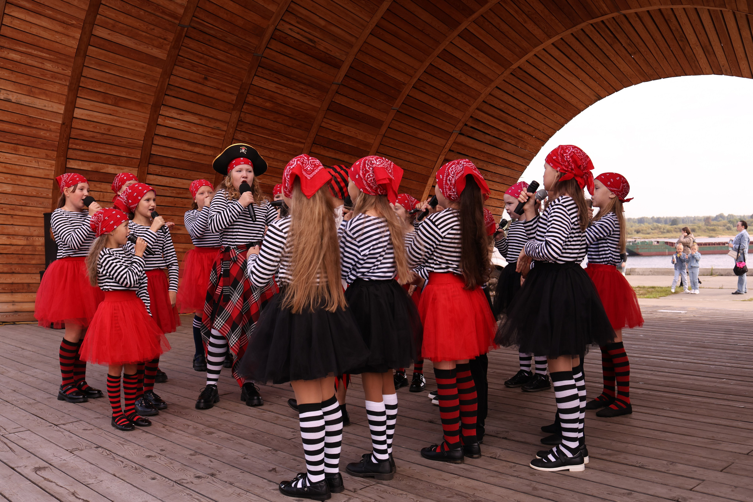 Репортаж на день города. Семейный фотограф в Дзержинске Наталья Лаэтина