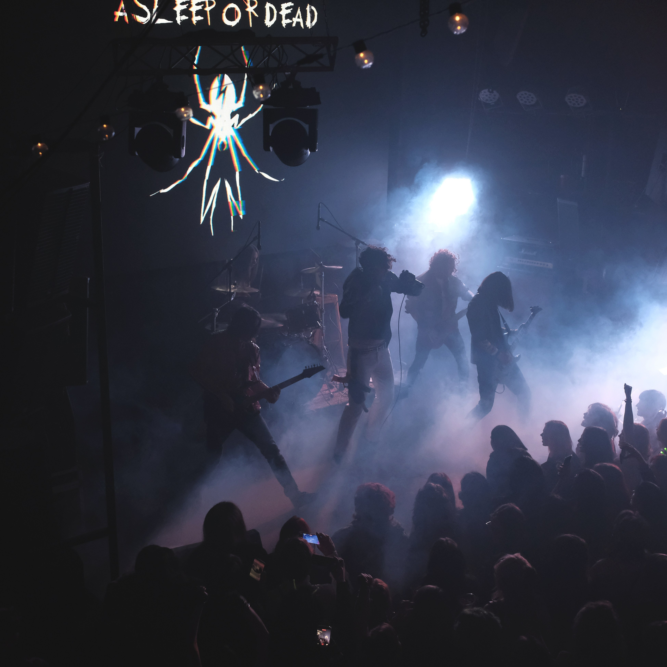 Концерт ASLEEP OR DEAD в ласточке. Репортажный фотограф в Санкт-Петербурге Даниил Могута
