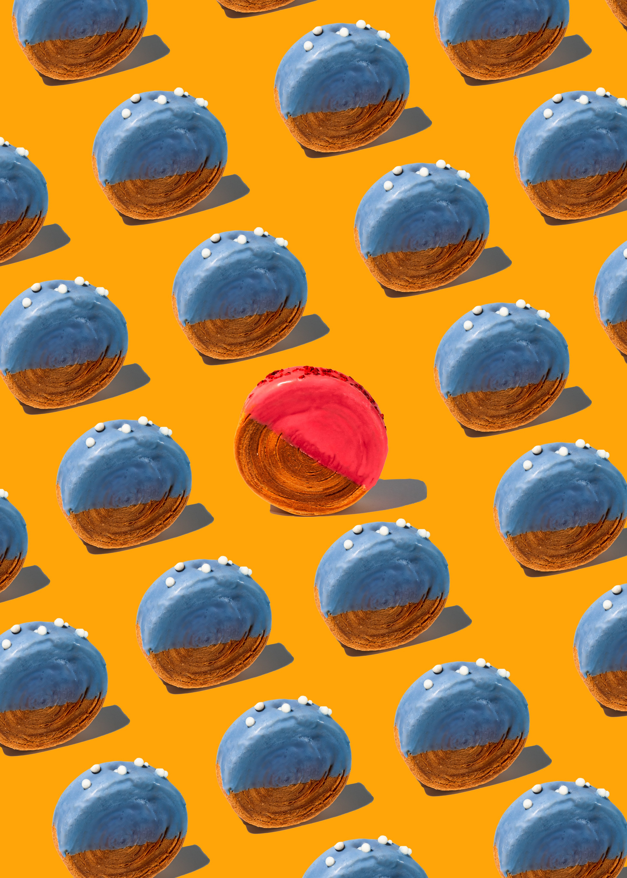 Я  фотограф. Работаю в городе Москва,