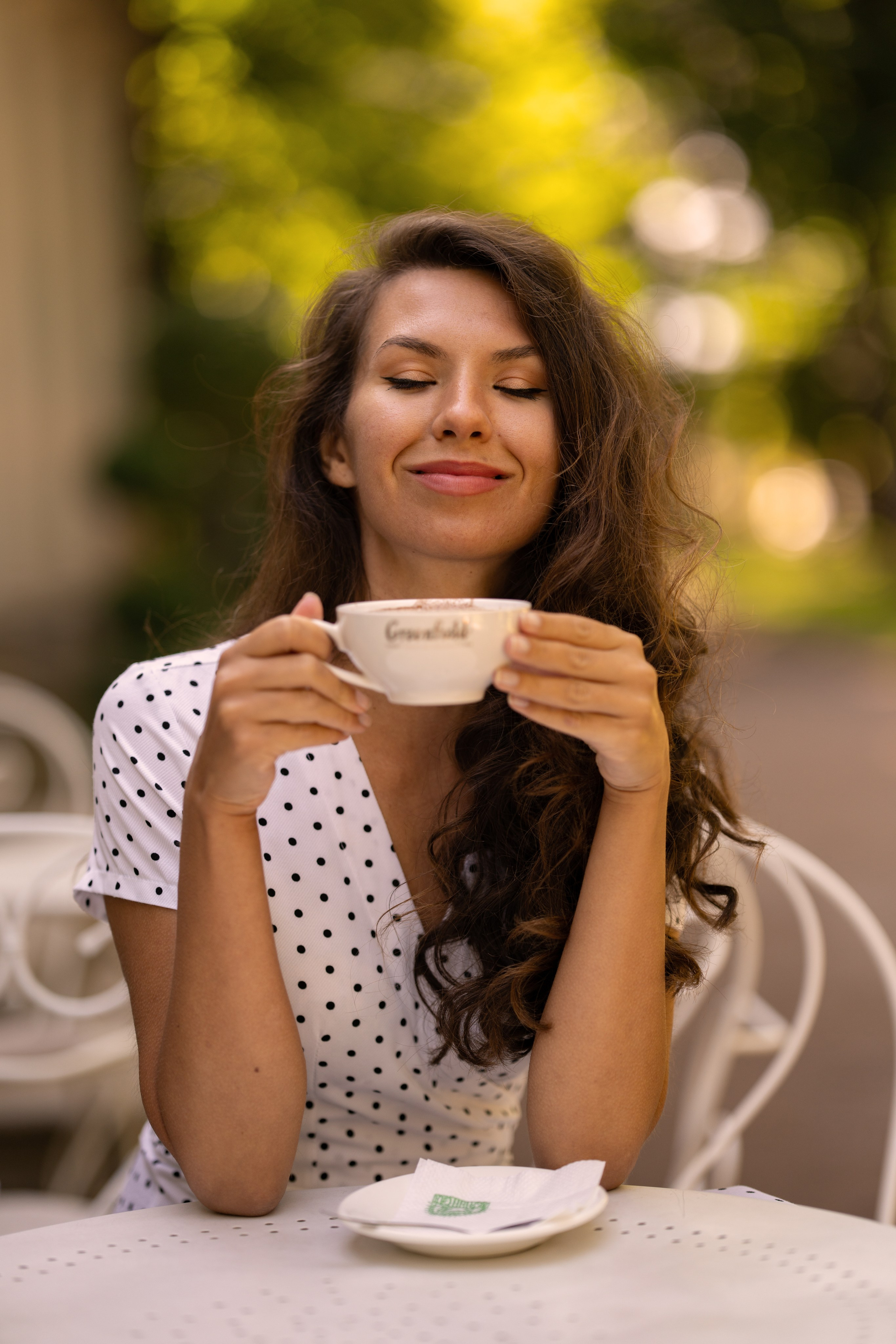 Виолетта в Летнем саду. Семейный и портретный фотограф в Санкт-Петербурге Татьяна Гримоть