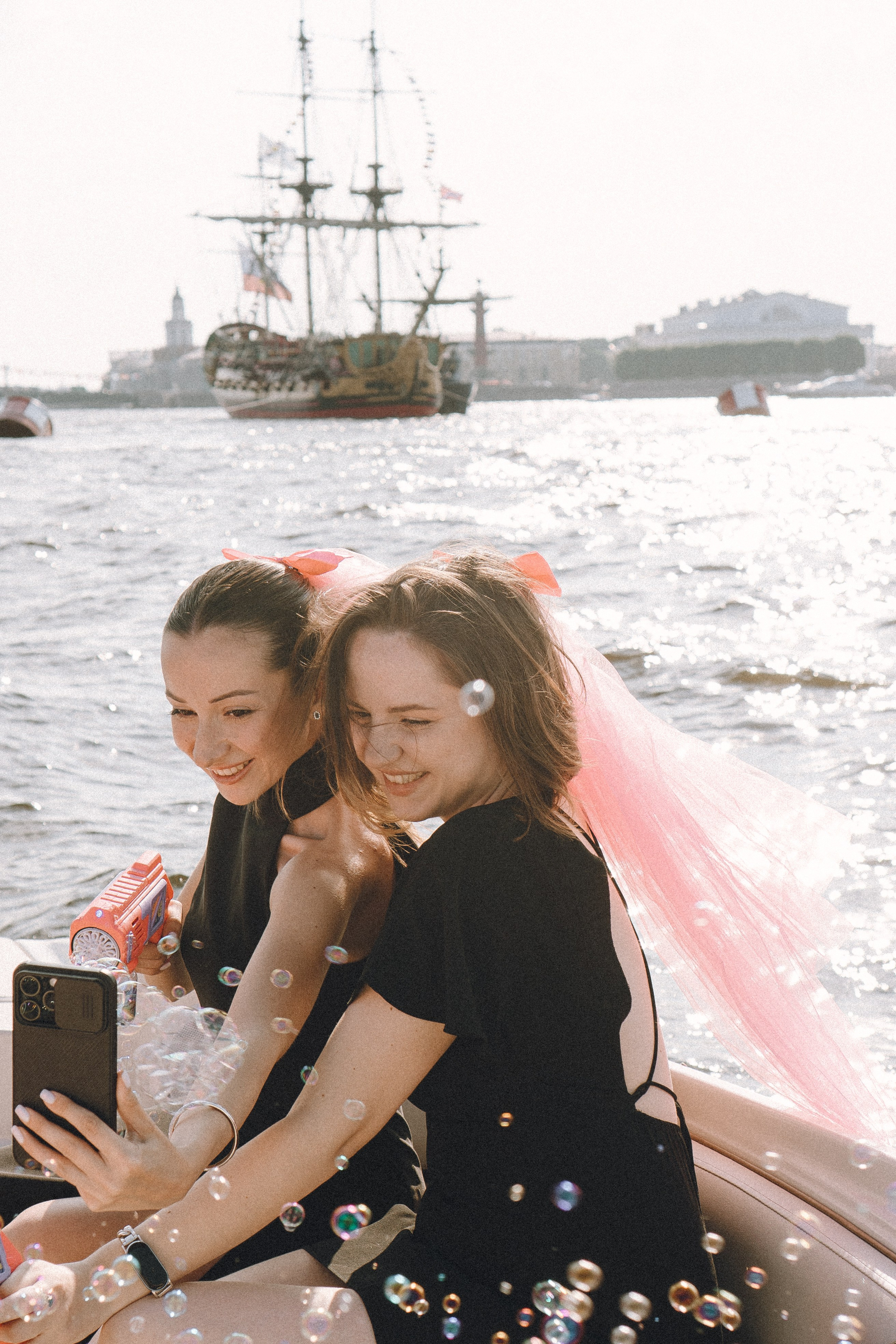 ДЕВИЧНИК НА КАТЕРЕ. Профессиональный фотограф, Санкт-Петербург — Виктория Богомолова