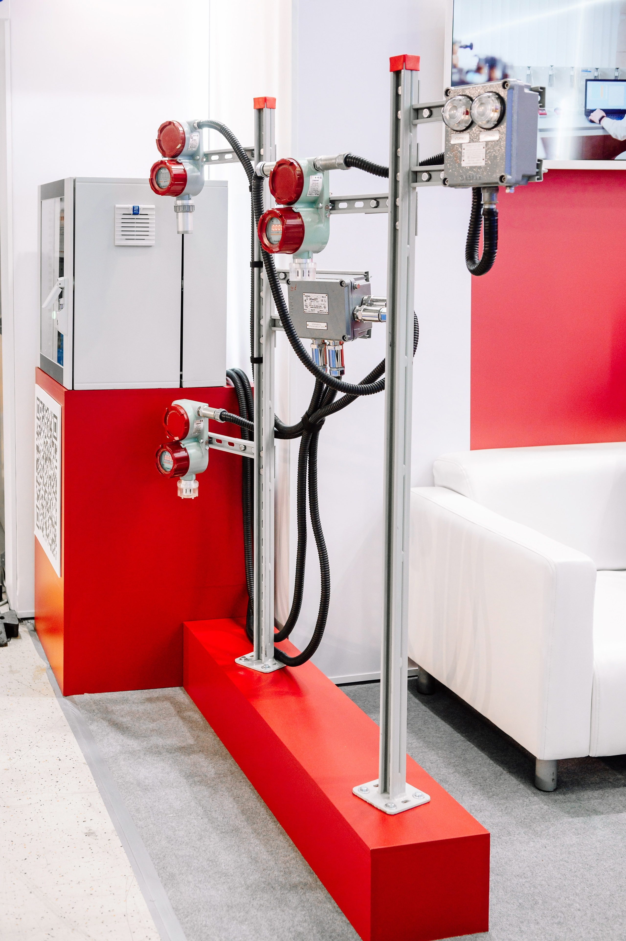 Аналитприбор на выставке Нефтегаз-24. Репортажный фотограф в Москве и по всему миру Степанова Юлия