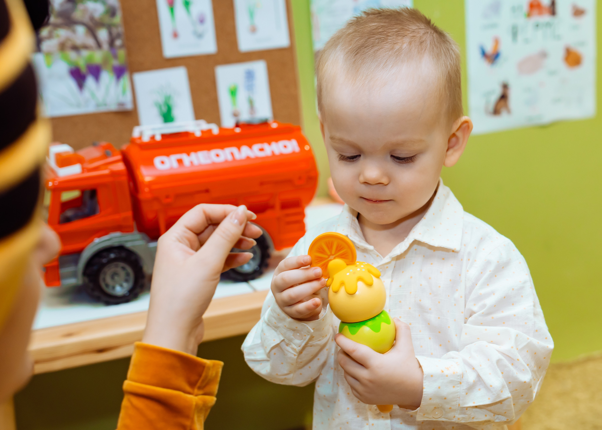 Карамелька в гостях у Романа. Крамер Юлиана детский и семейный фотограф