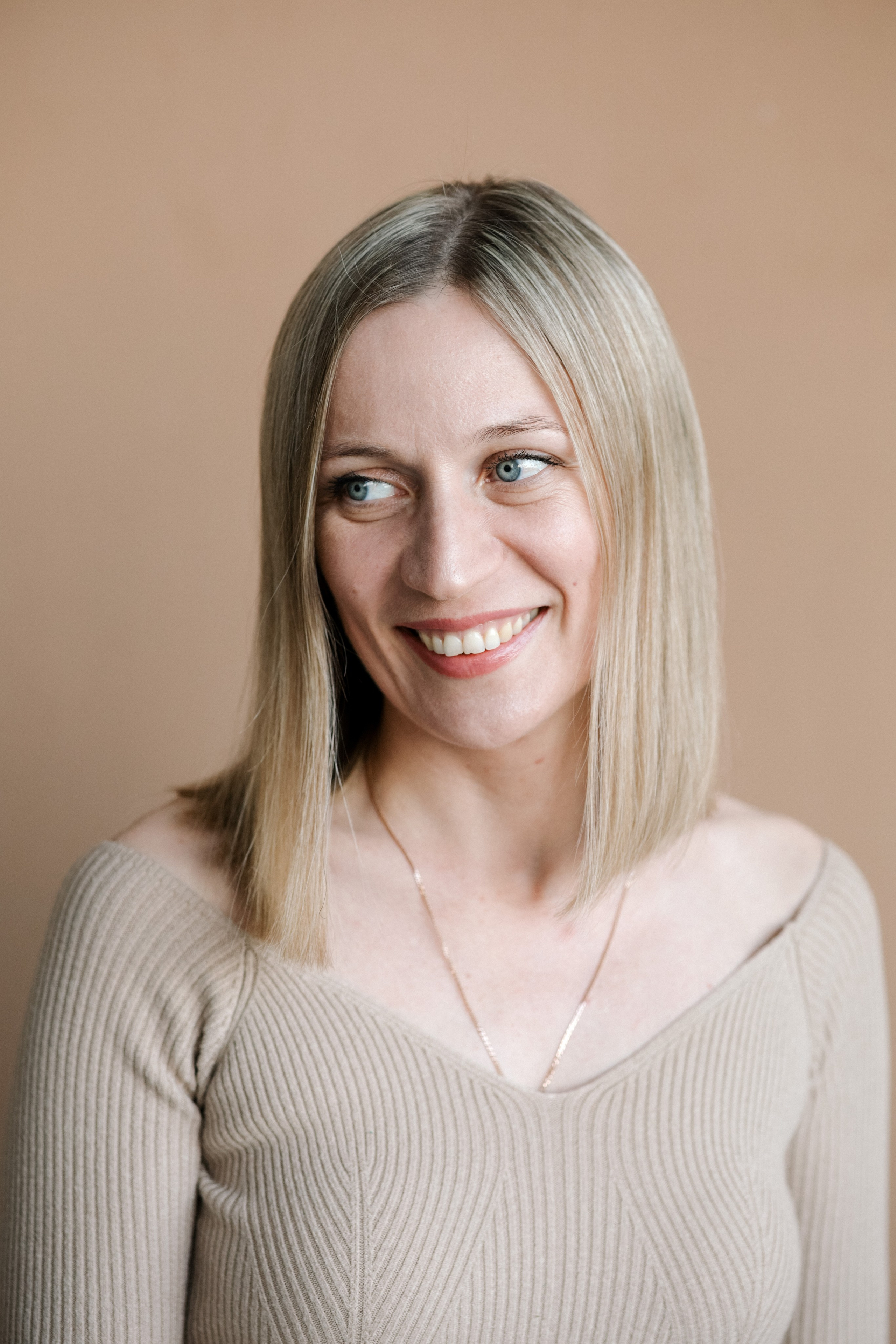 Света и Маша. Алёна Стерхова — Предметный и портретный фотограф. Ижевск