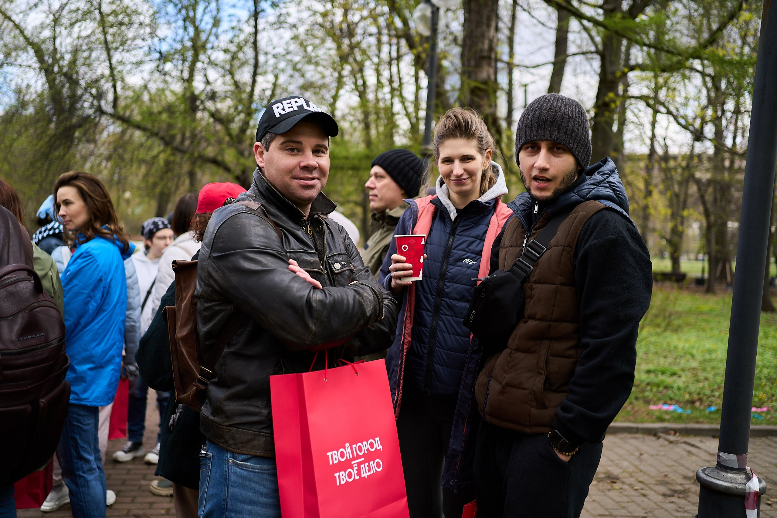 Субботник у Управления делами Мэра и Правительства Москвы. Фотограф и Видеограф в Москве. Олег Корушев