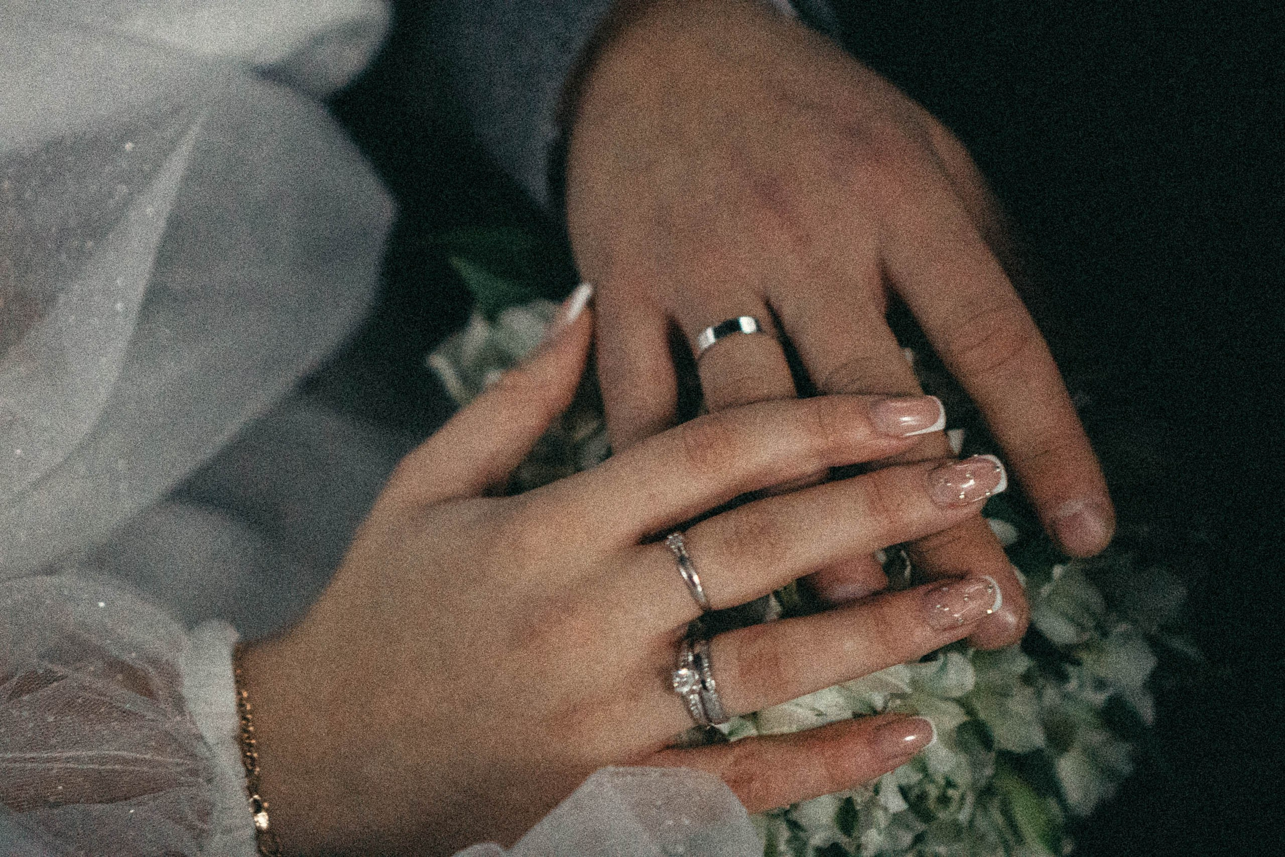 СВАДЕБНАЯ СЬЕМКА ПАРЫ В ГОРОДЕ ПУШКИН В ПАРКЕ ЕКАТЕРИНЕНСКОМ В НОЯБРЕ. Профессиональный фотограф, Санкт-Петербург — Виктория Богомолова