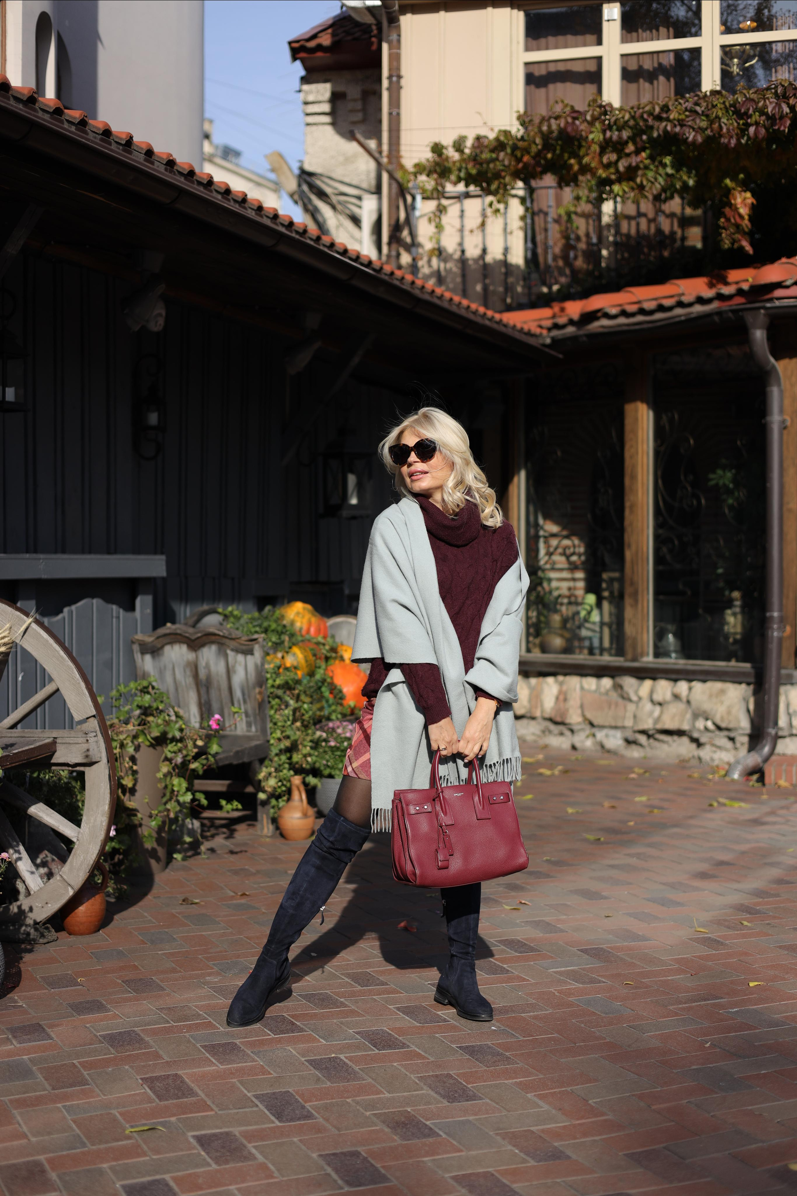 Тифлисский дворик. Юрий Белозёров фотограф