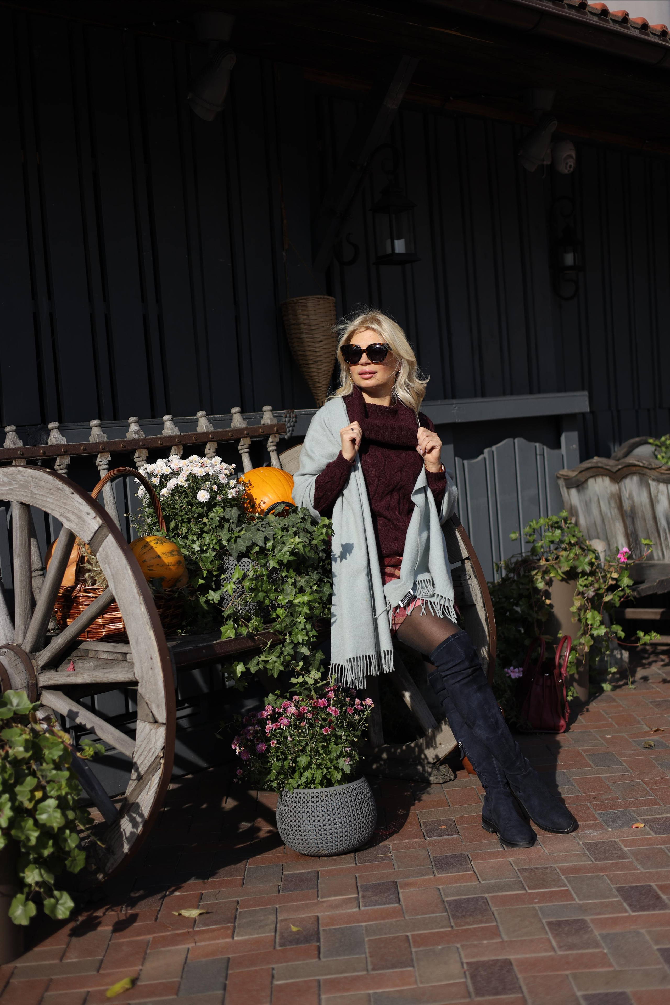 Тифлисский дворик. Юрий Белозёров фотограф