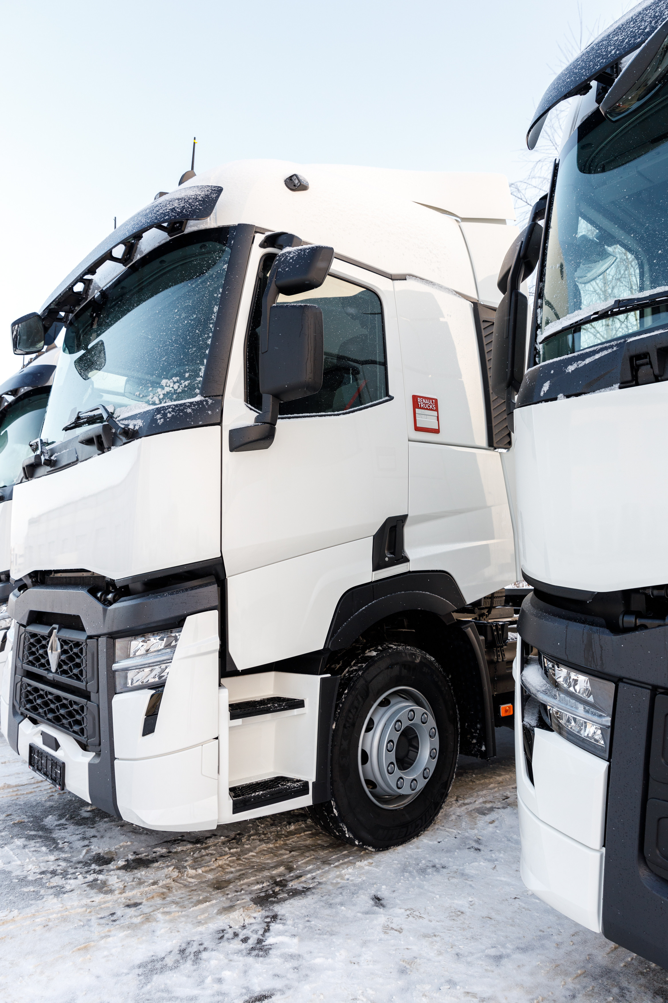 Volvo Renault Tracks. Свадебный фотограф в Белгороде