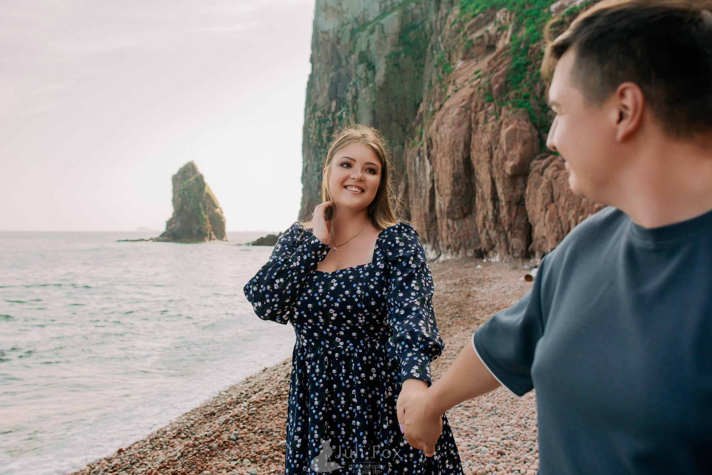 Фотосессия предложения руки и сердца во Владивостоке. Портретный, свадебный, репортажный фотограф во Владивостоке Юлиана Джули Фокс