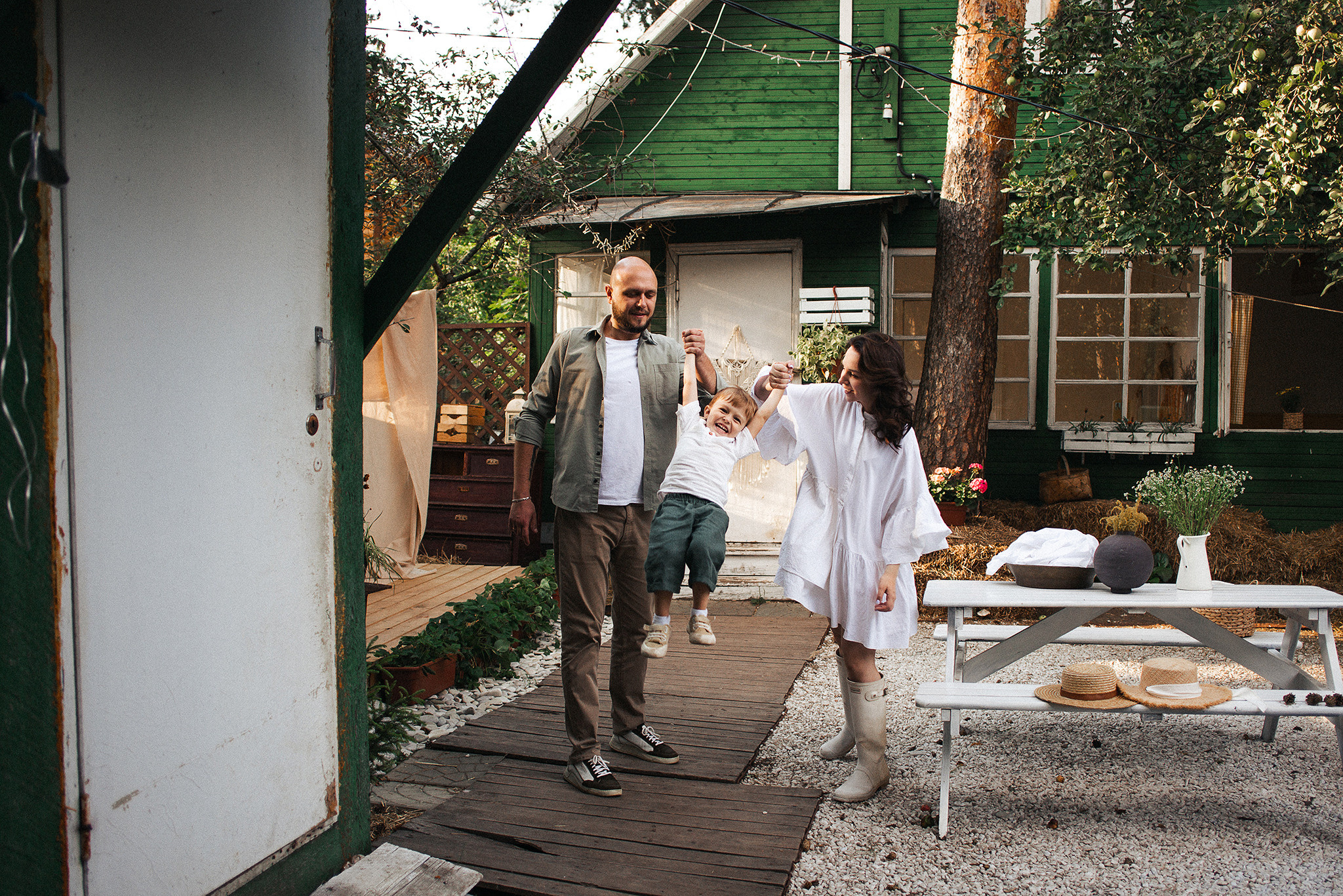 Катя, Макс, Егор в Green Dacha. Семейный фотограф в Москве Марина Петра