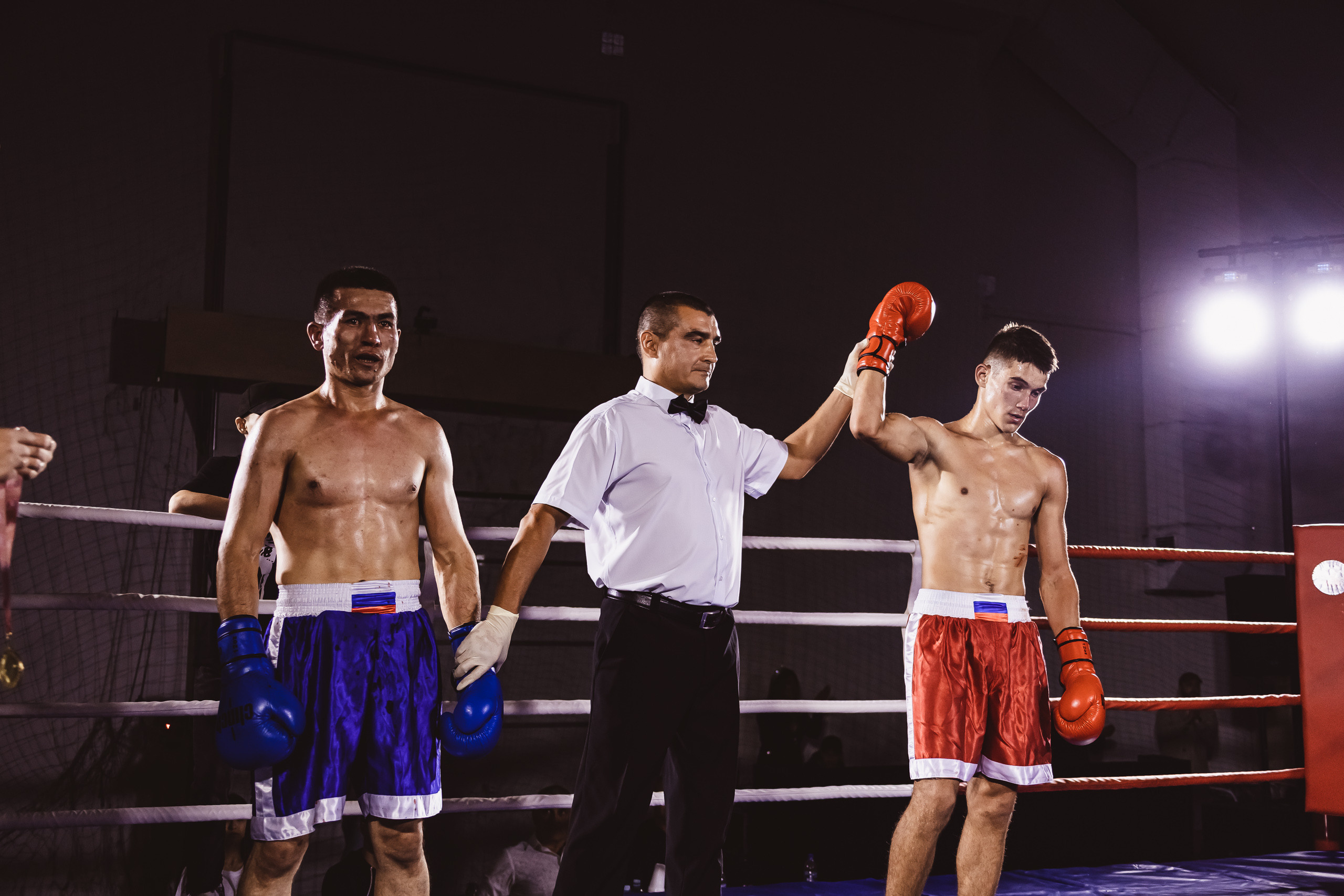 Репортаж|Бокс Белоусов/Худоян. Фотограф Егор Сухов