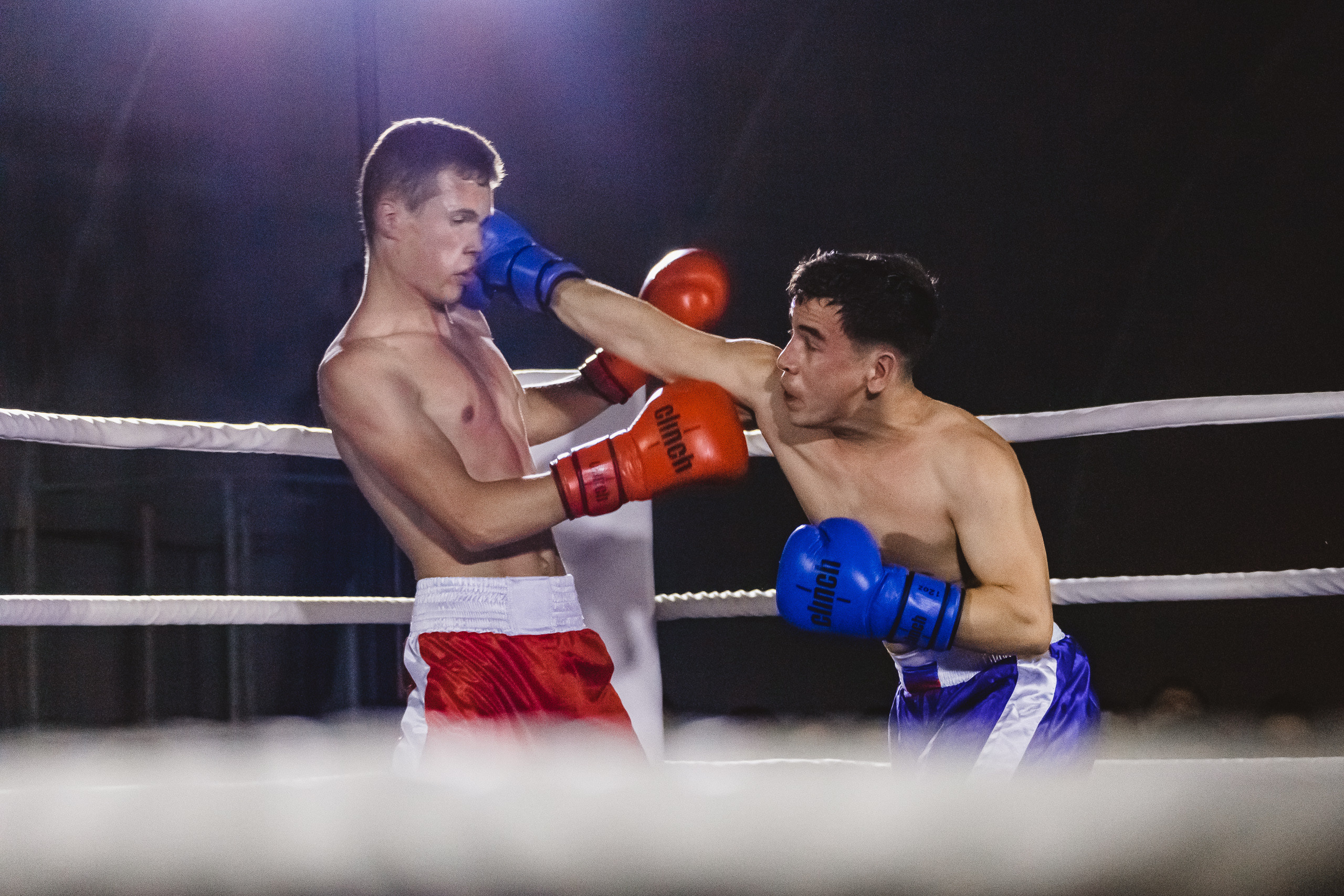 Репортаж|Бокс Белоусов/Худоян. Фотограф Егор Сухов