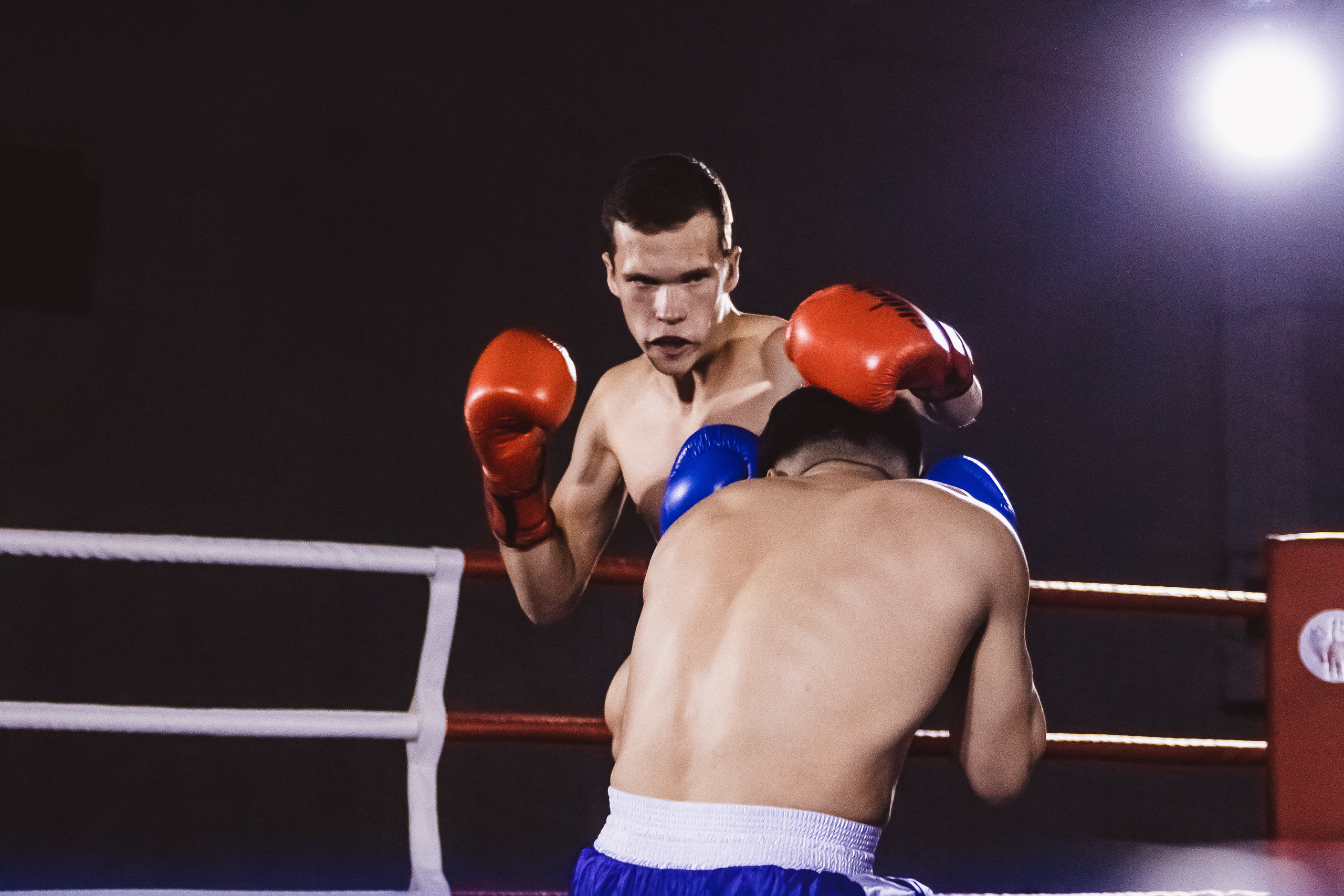 Репортаж|Бокс Белоусов/Худоян. Фотограф Егор Сухов