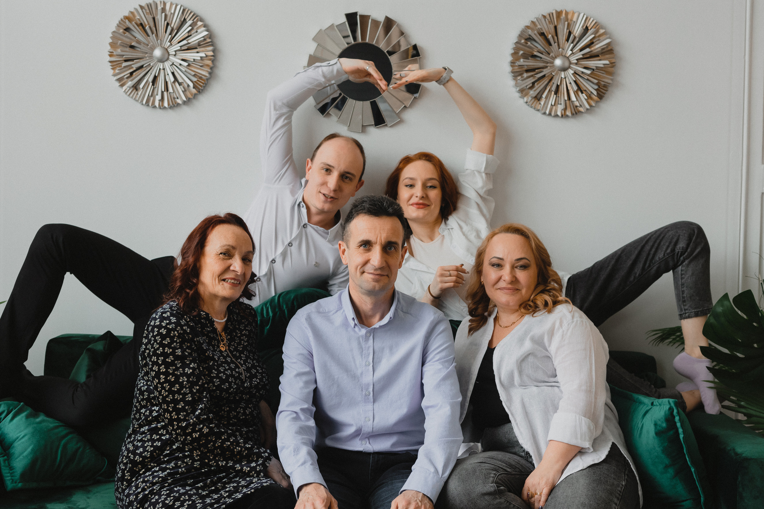 Семейная фотосессия в студии. Фотограф Егор Сухов