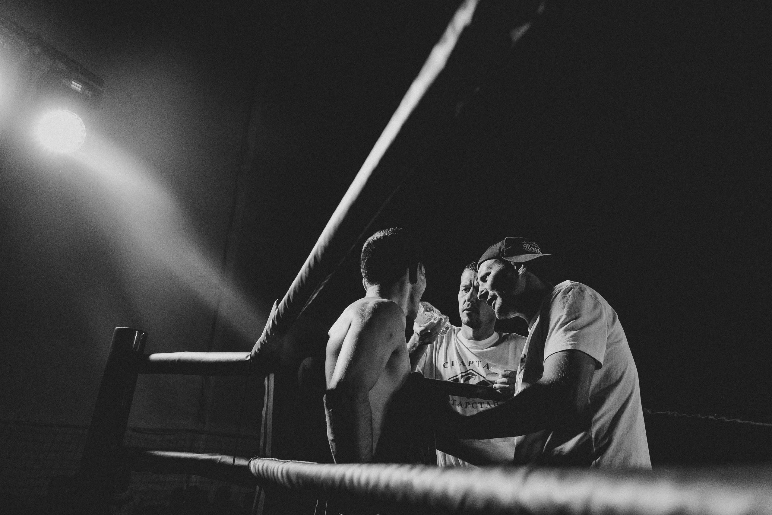 Репортаж|Бокс Белоусов/Худоян. Фотограф Егор Сухов