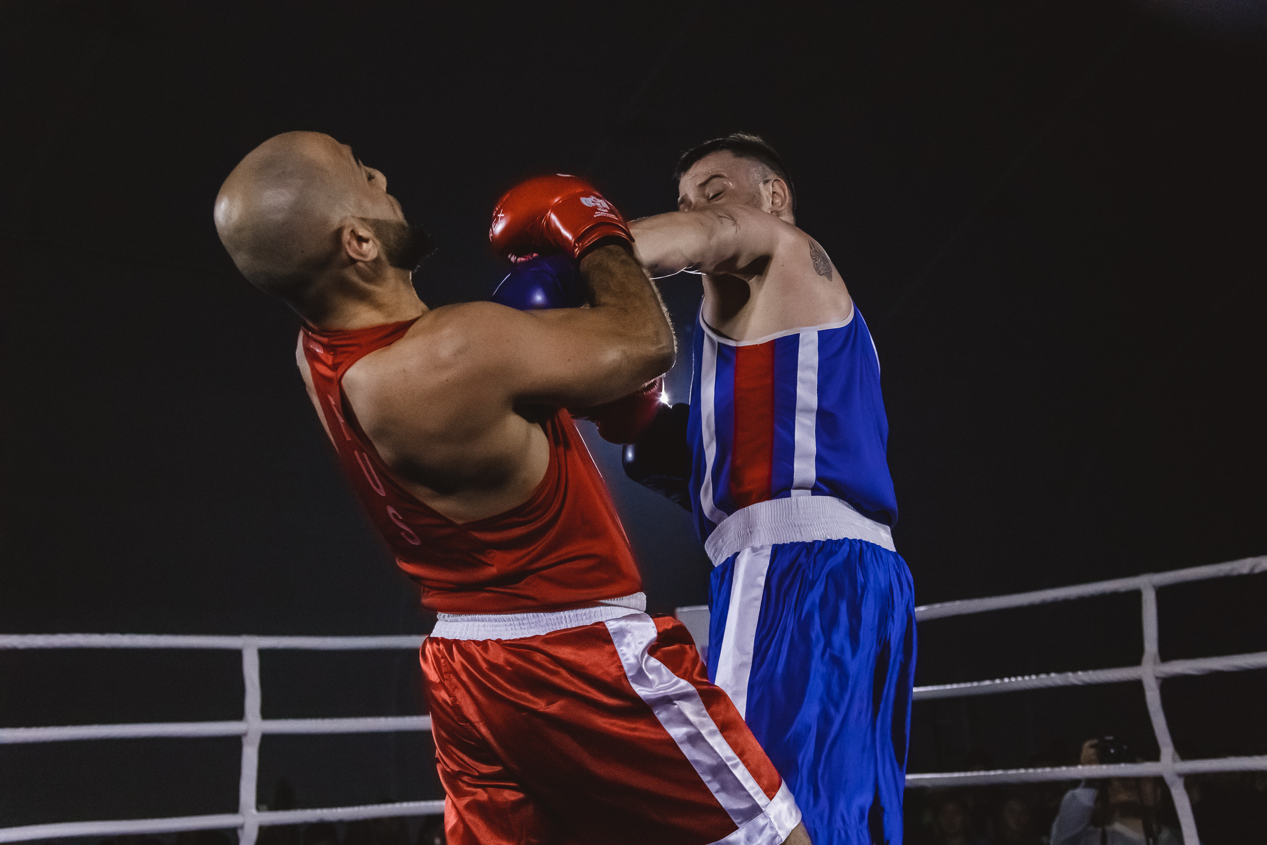 Репортаж|Бокс Белоусов/Худоян. Фотограф Егор Сухов