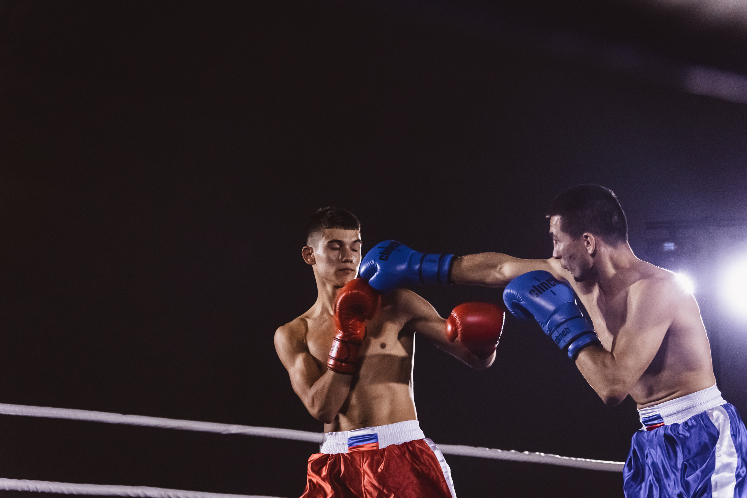 Репортаж|Бокс Белоусов/Худоян. Фотограф Егор Сухов