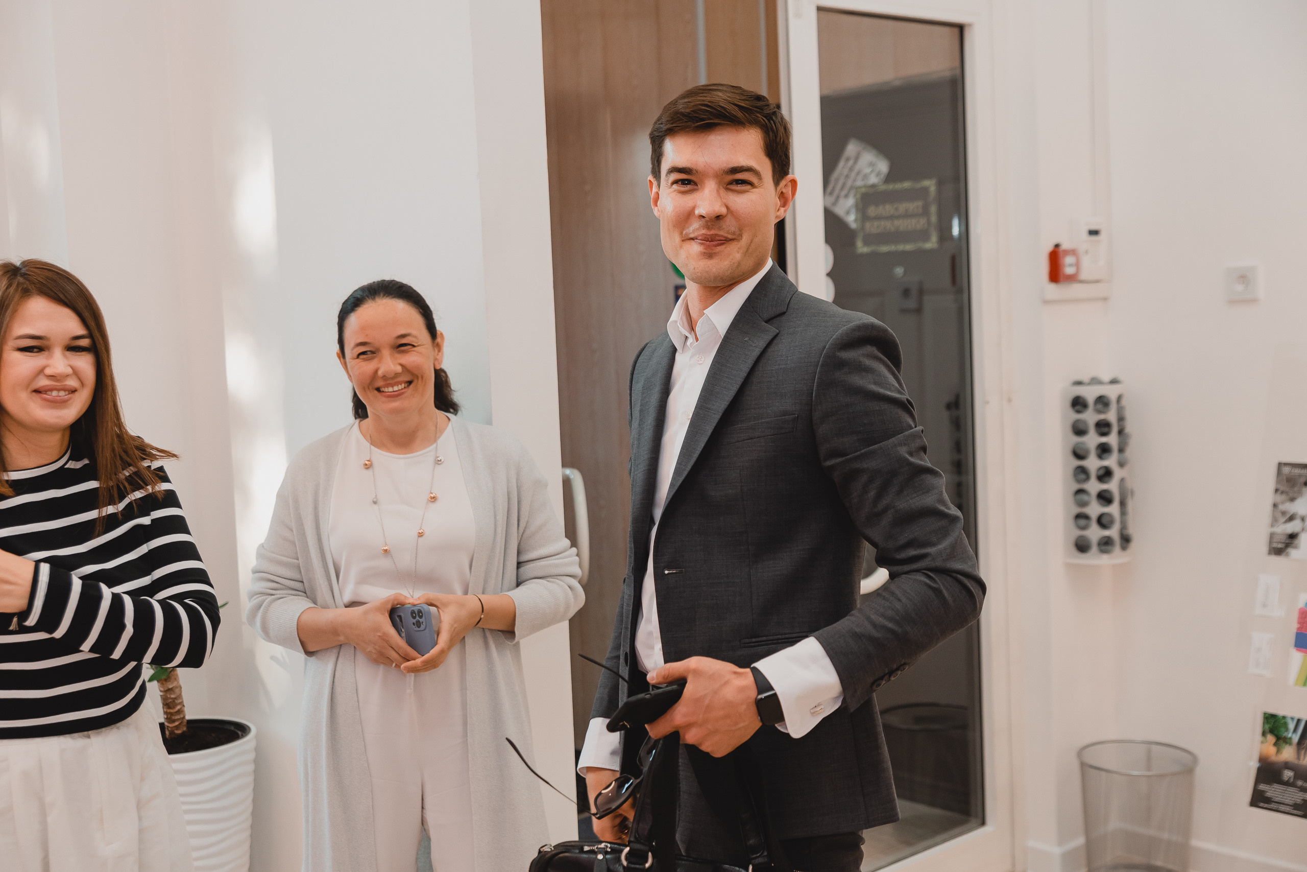 Репортаж|Открытие стоматологической клиники Riadent Казань. Фотограф Егор Сухов