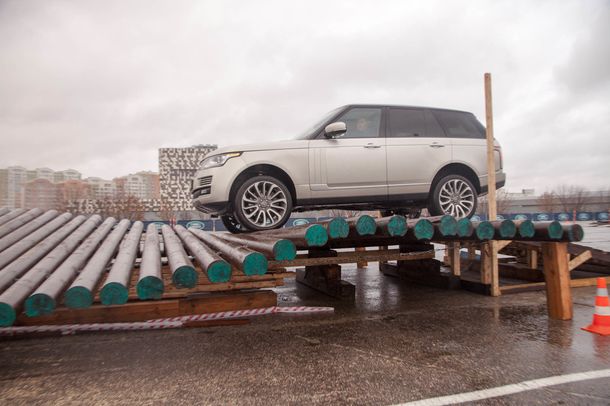 Презентация Range Rover. Фотограф Андрей Лисовский