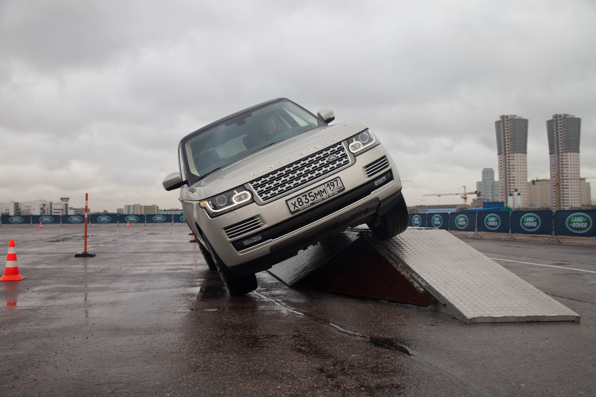 Презентация Range Rover. Фотограф Андрей Лисовский