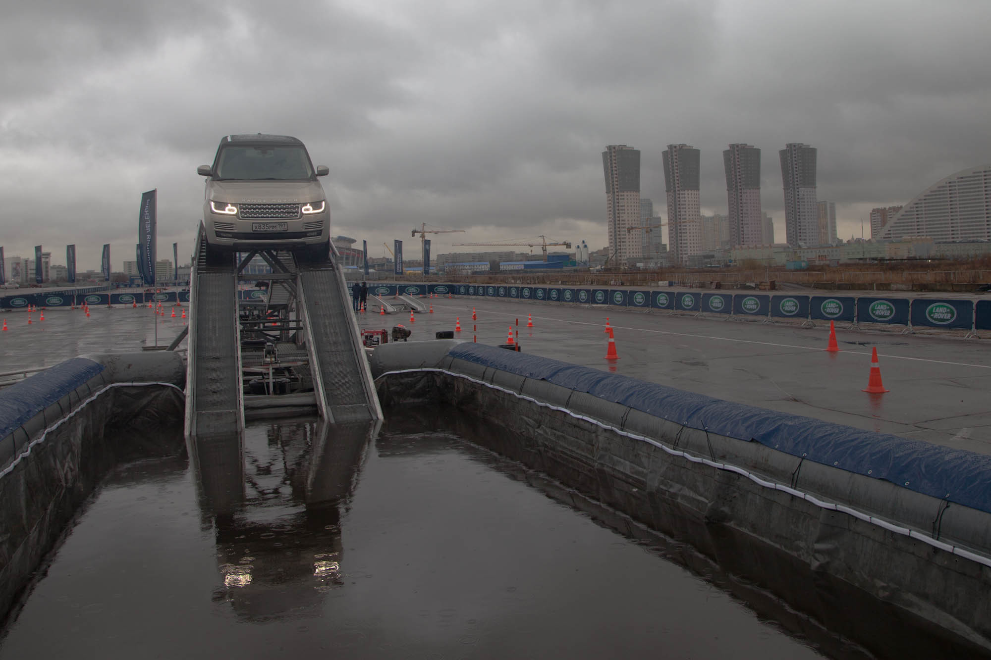 Презентация Range Rover. Фотограф Андрей Лисовский