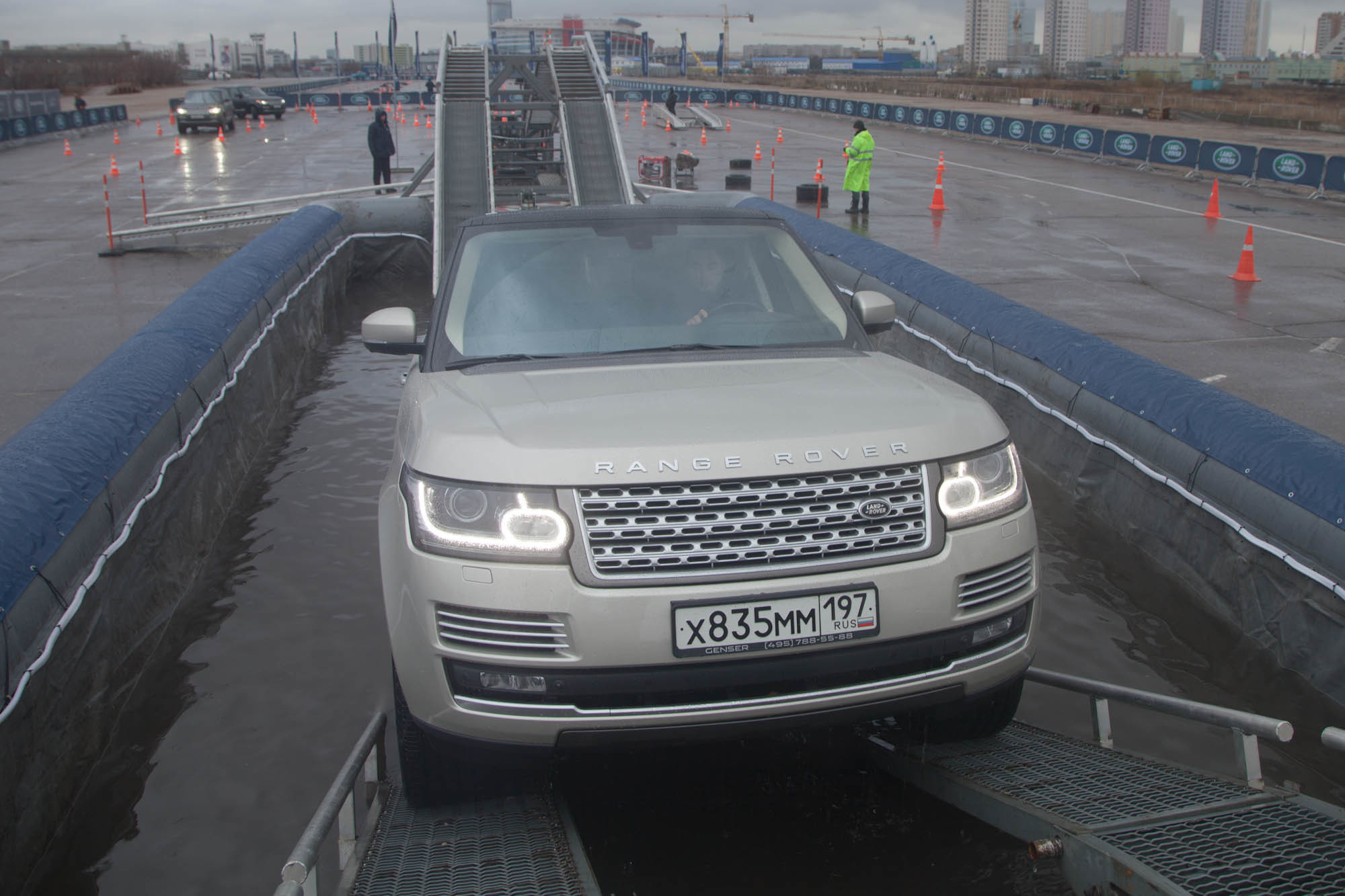 Презентация Range Rover. Фотограф Андрей Лисовский