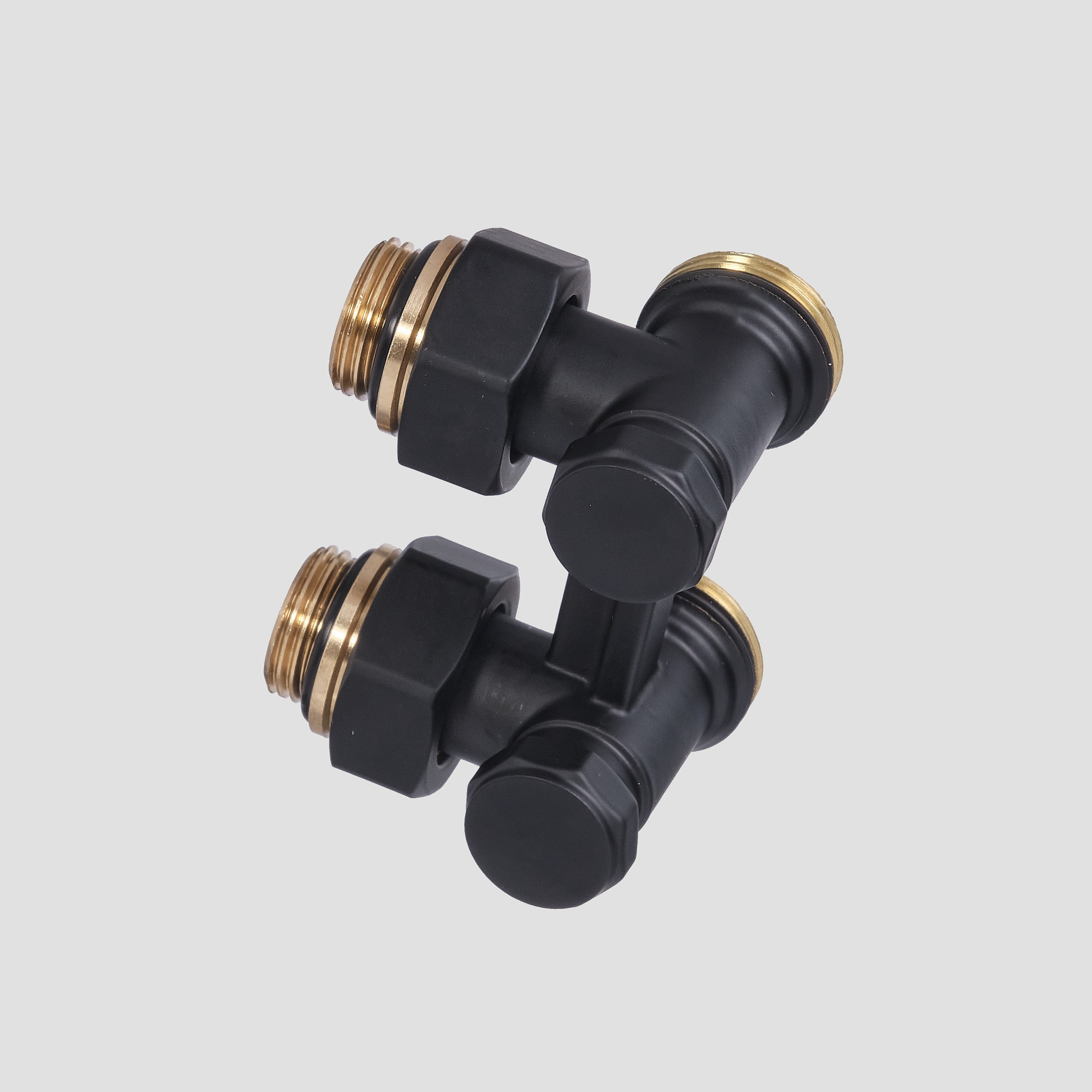 Предметные фотографии регуляторов и нагревателей для отопительных приборов