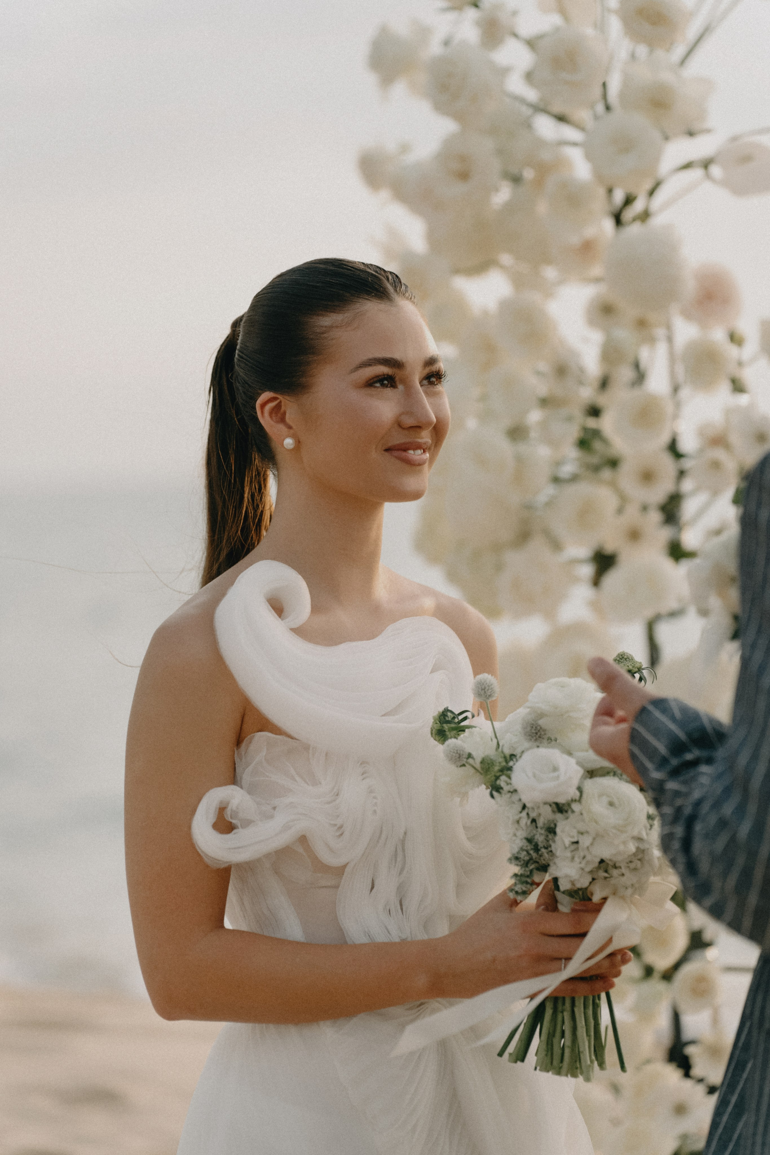 Иван & Анастасия. La Marée wedding agency Свадебное агентство на Фукуоке, Вьетнам — организация свадеб, декор, координация и помощь парам для идеального дня