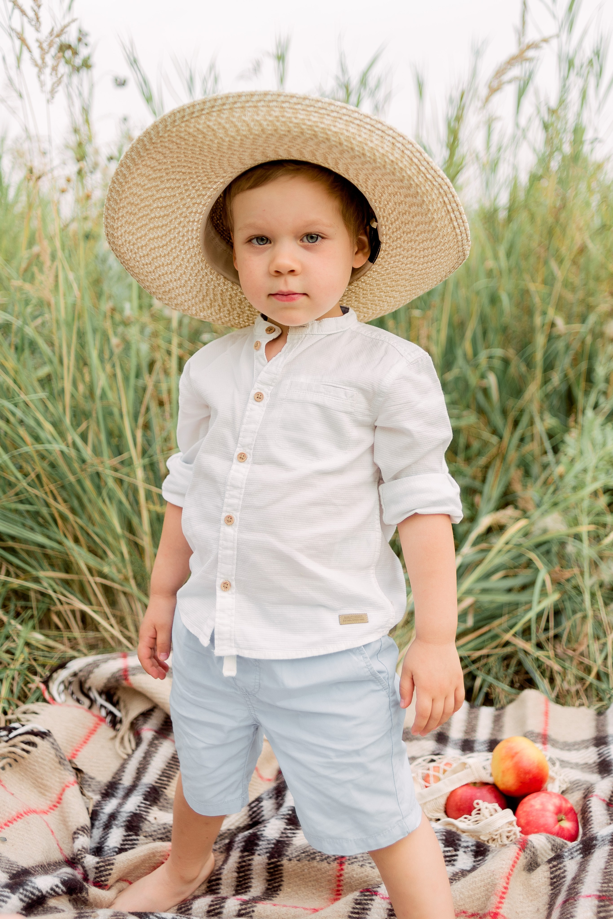 В поле. Фотограф Юлия Попова