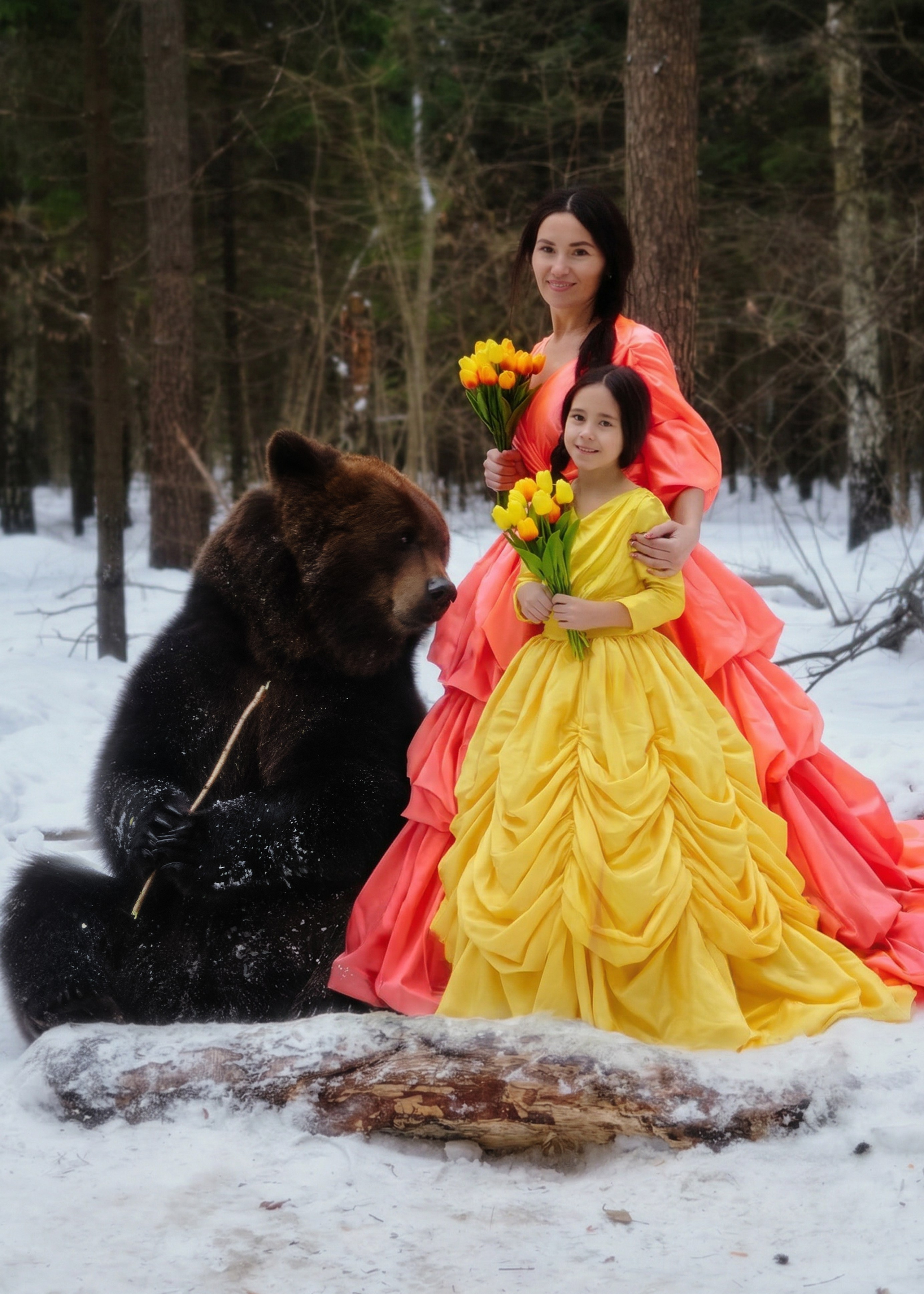 женская фотосессия с медведем на улице в Москве