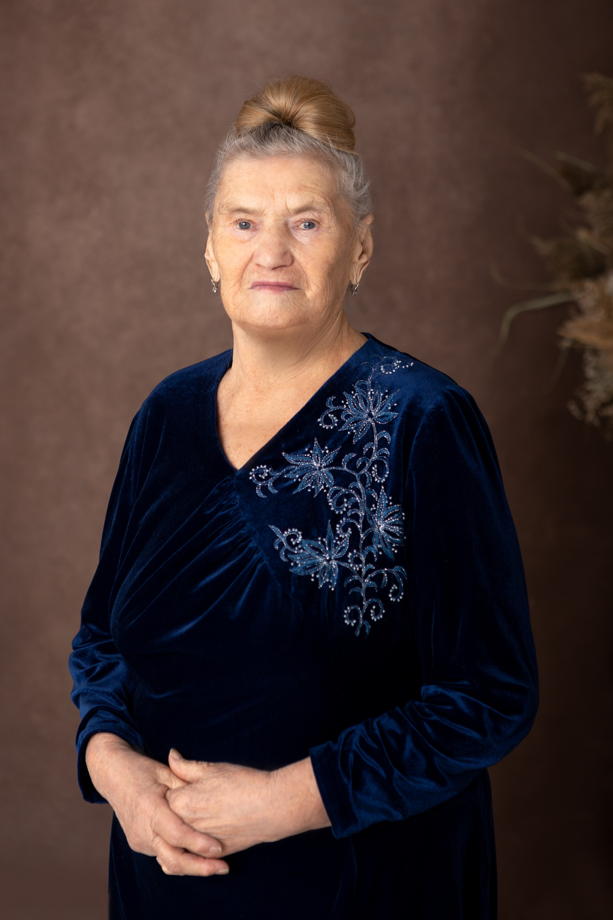 Семейная фотосессия в студии. Фотограф в Оренбурге. Профессиональный фотограф