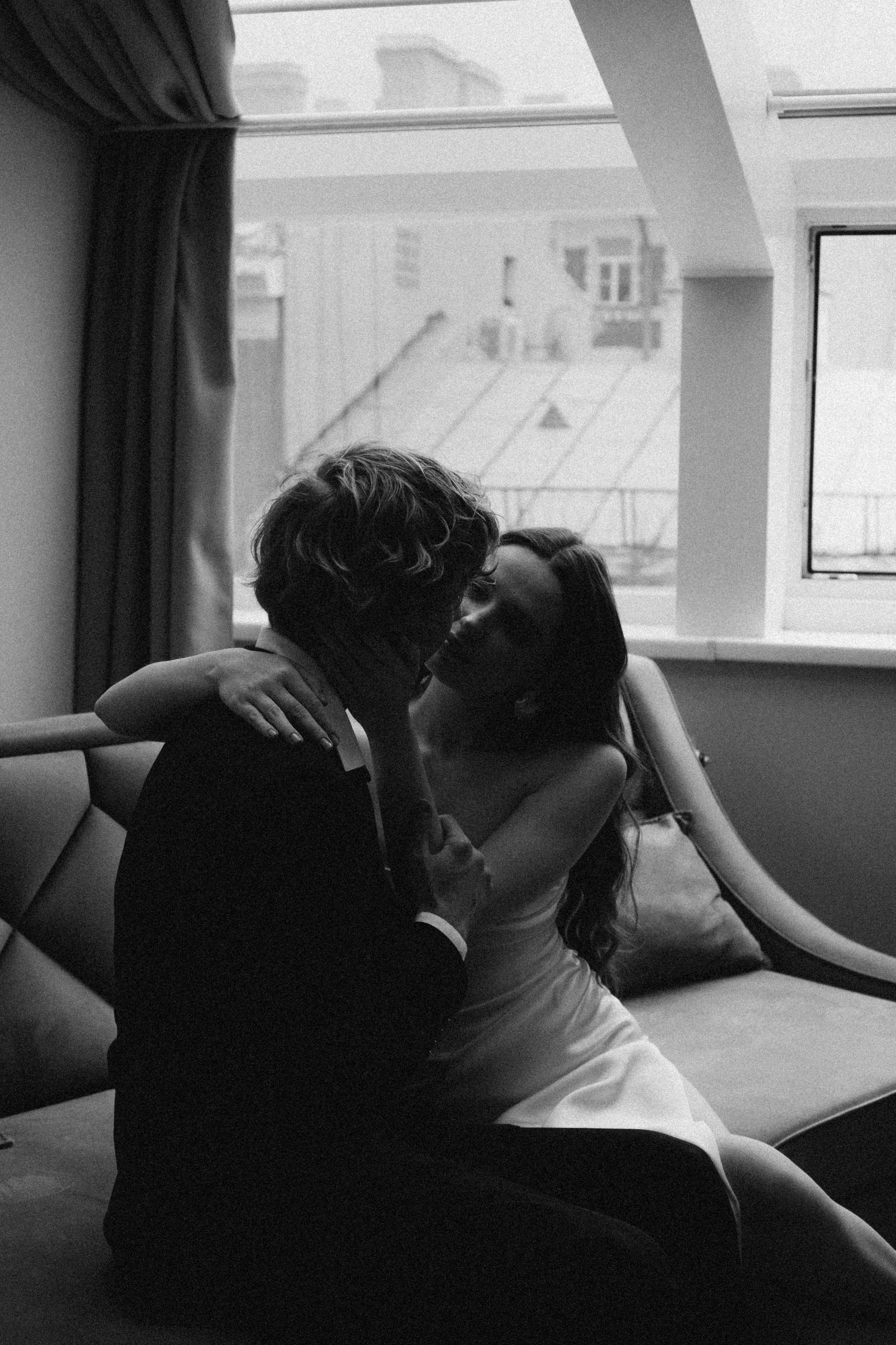 СВАДЕБНАЯ СЬЕМКА В ОТЕЛЕ. СБОРЫ ЖЕНИХА И НЕВЕСТЫ И ТАКЖЕ ТОР И ПОДГОТОВКА К ПРОГУЛКЕ. Профессиональный фотограф, Санкт-Петербург — Виктория Богомолова