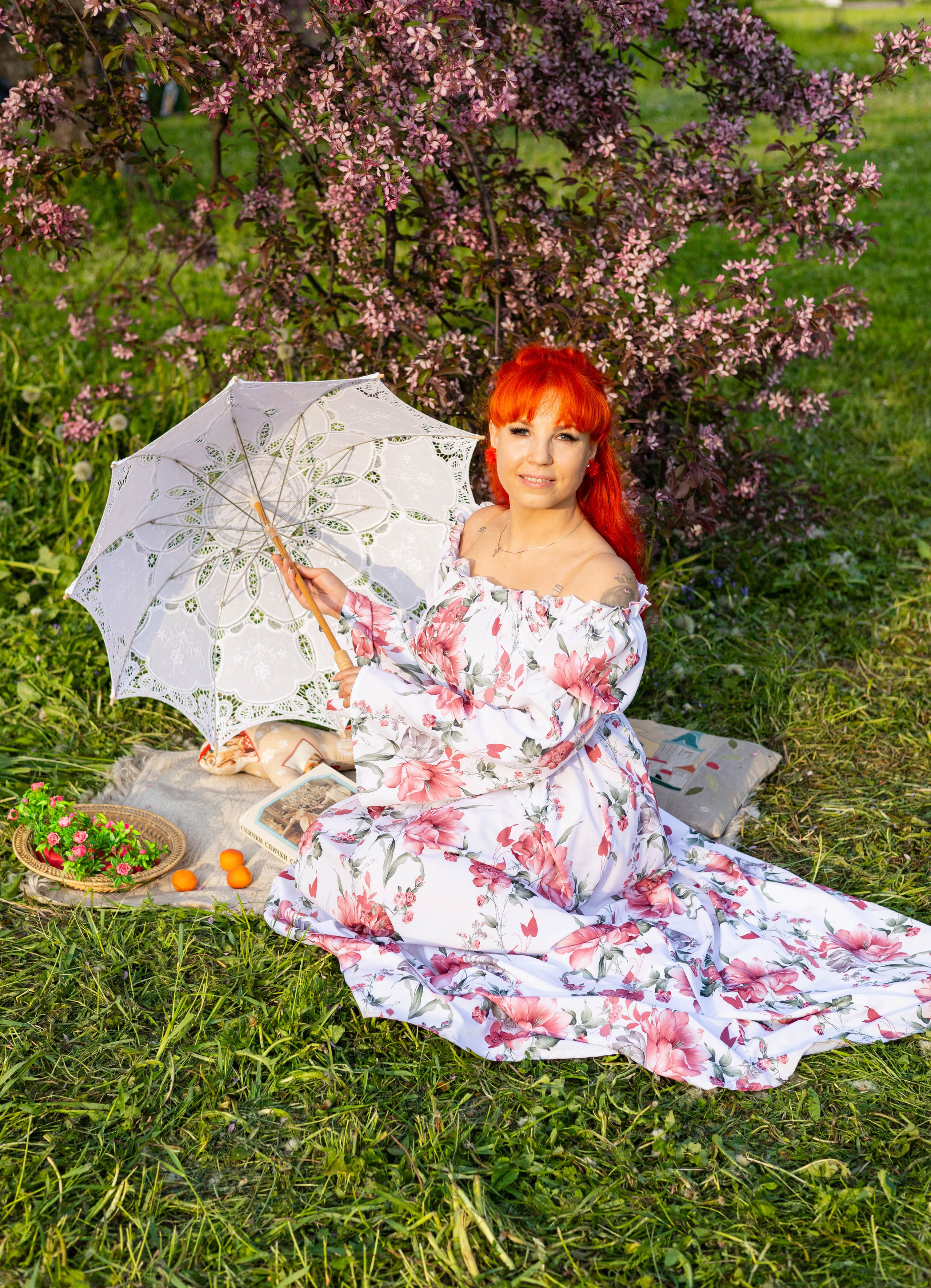 Алена. Цветение яблони. Портретный фотограф Панферова Регина г. Санкт-Петербург, г. Казань