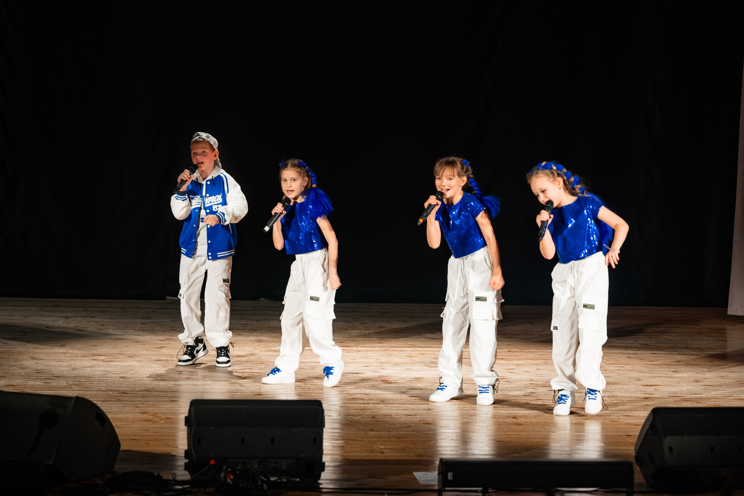 Концерт ДК Буривестник. Фотограф Никита Комаров